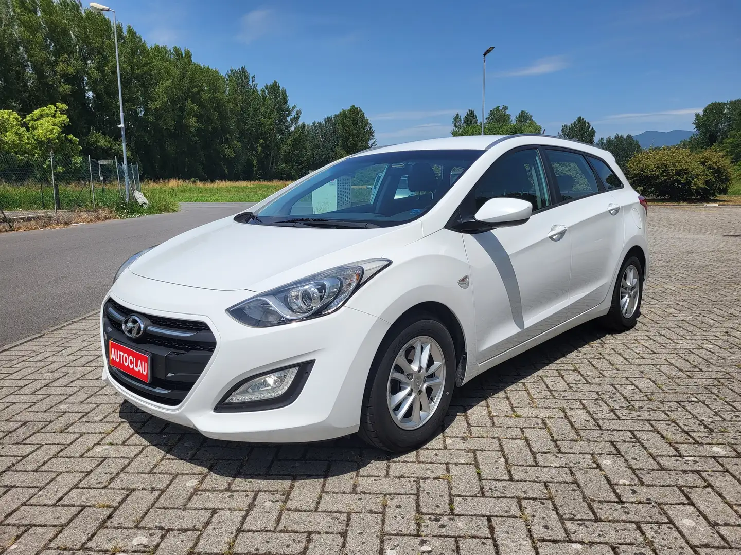 Hyundai i30 i30 Wagon 1.6 crdi Comfort 136cv my15 Bianco - 1