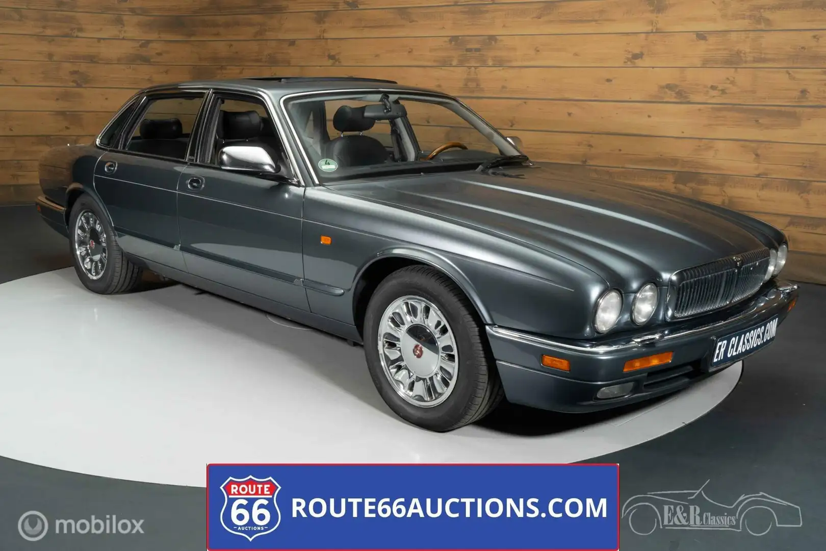 Daimler Six 4.0 1995 | Route 66 Auctions Argent - 1
