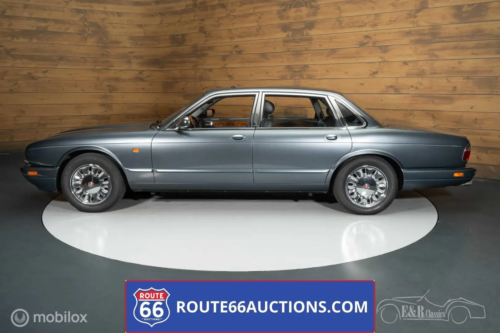 Daimler Six 4.0 1995 | Route 66 Auctions Argent - 2