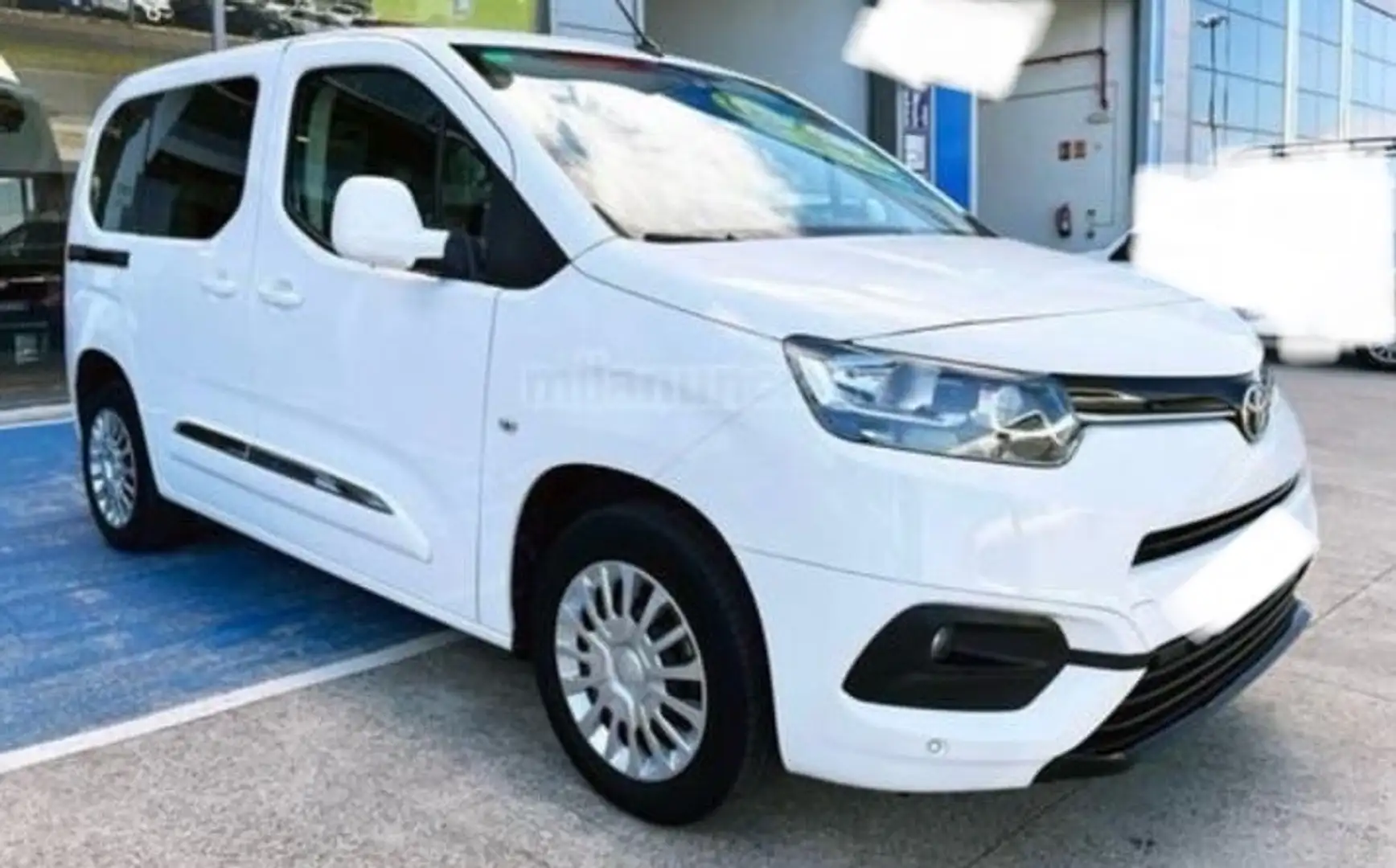 Toyota Proace City Combi L1 1.5D VX 100 Weiß - 1