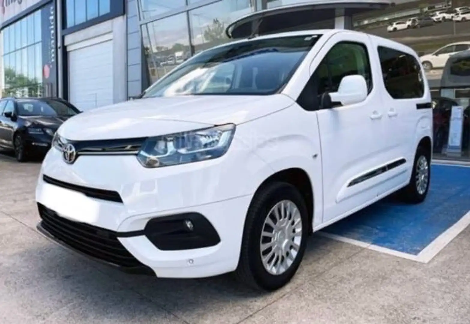 Toyota Proace City Combi L1 1.5D VX 100 Weiß - 2