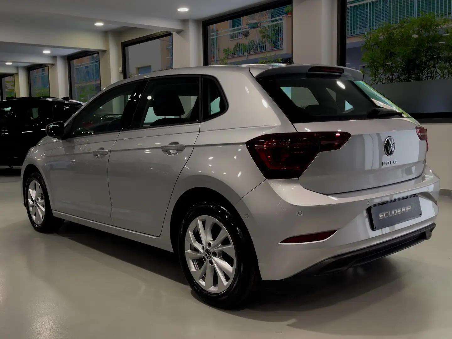 Volkswagen Polo NUOVA POLO STYLE 1.0 TSI DSG 95CV KM ZERO Argento - 2