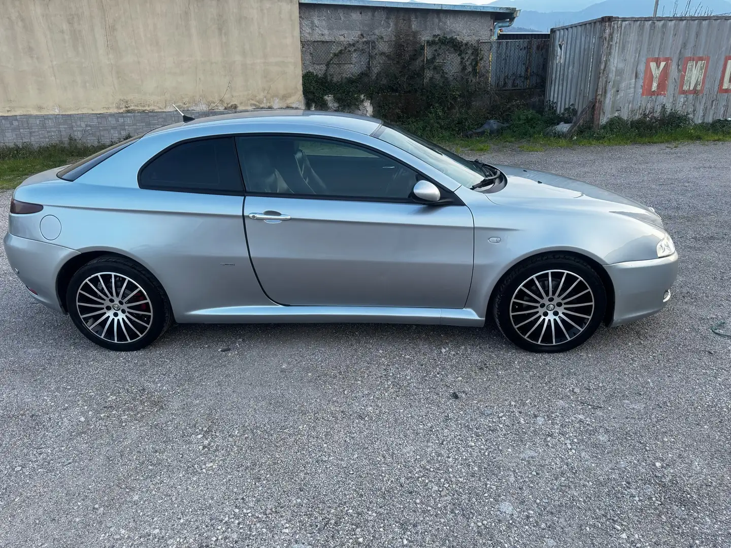 Alfa Romeo GT 1.9 jtd mjt Luxury - 2