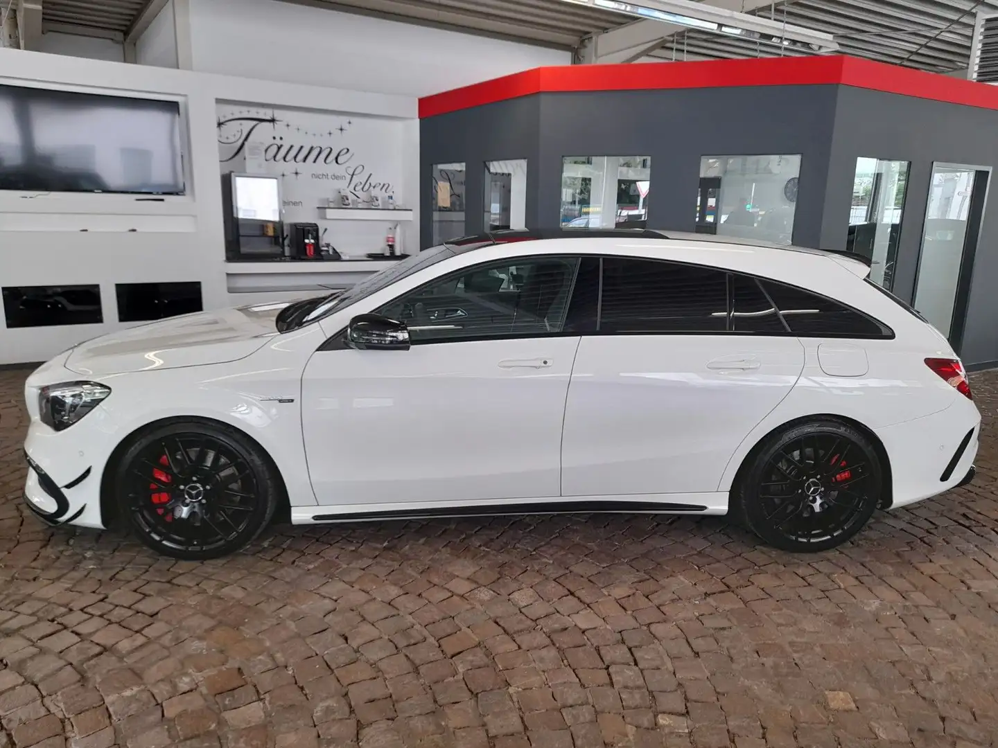 Mercedes-Benz CLA 45 AMG CLA 45 AMG 4Matic Nig CLA Klasse Shooting Brake Blanc - 2