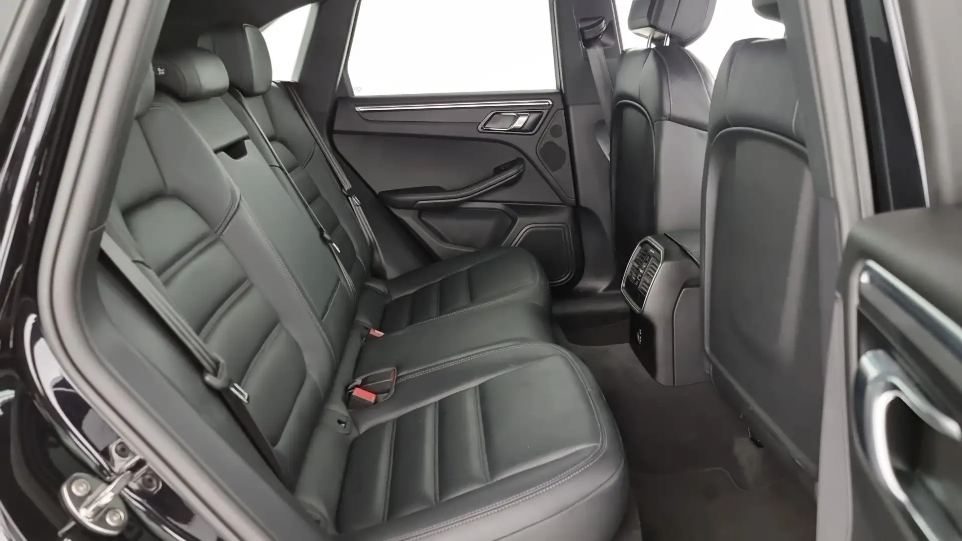 Porsche Macan 2.0 T Nero - 2