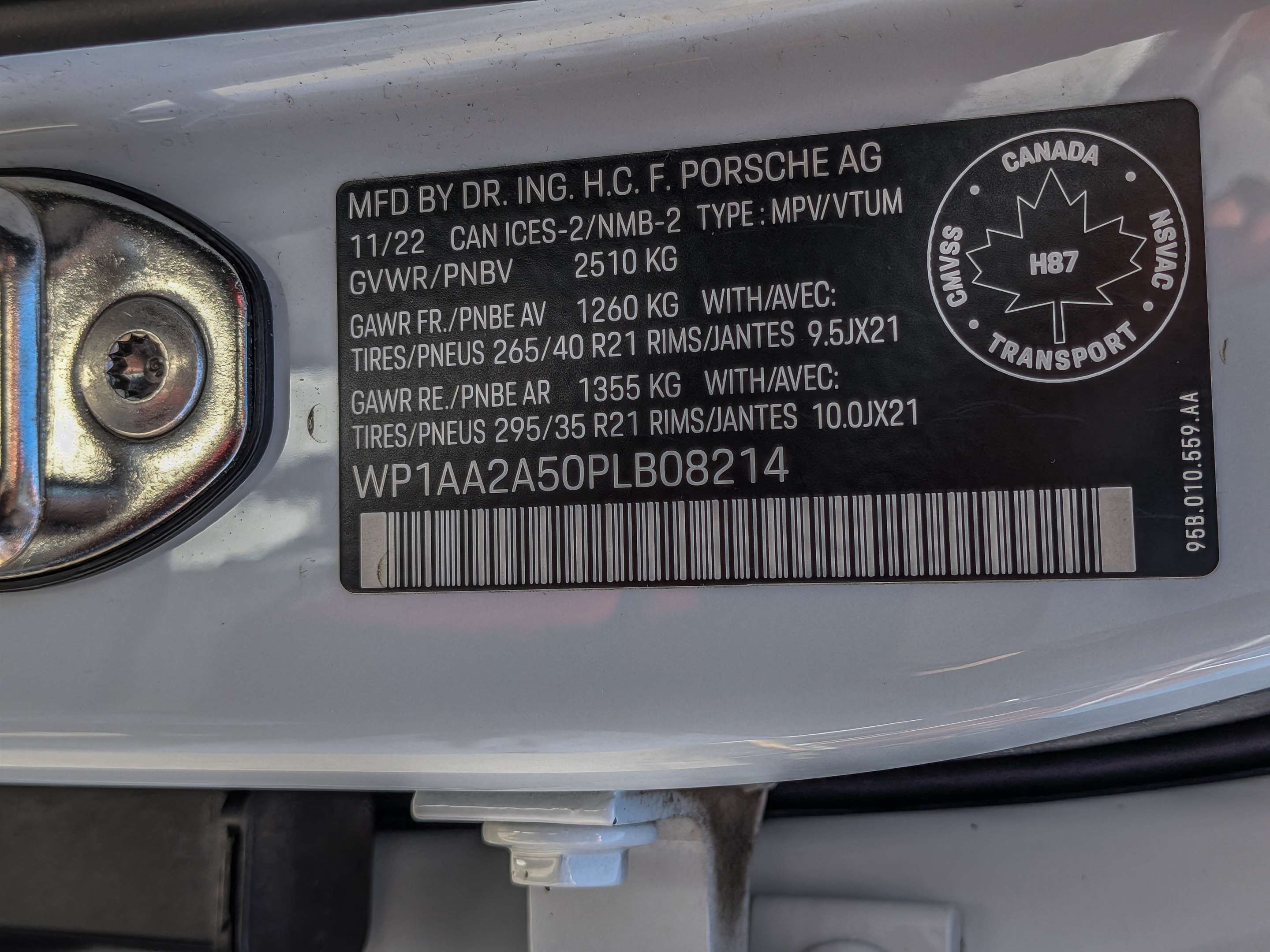 2023 Porsche Macan AWD thumb 34