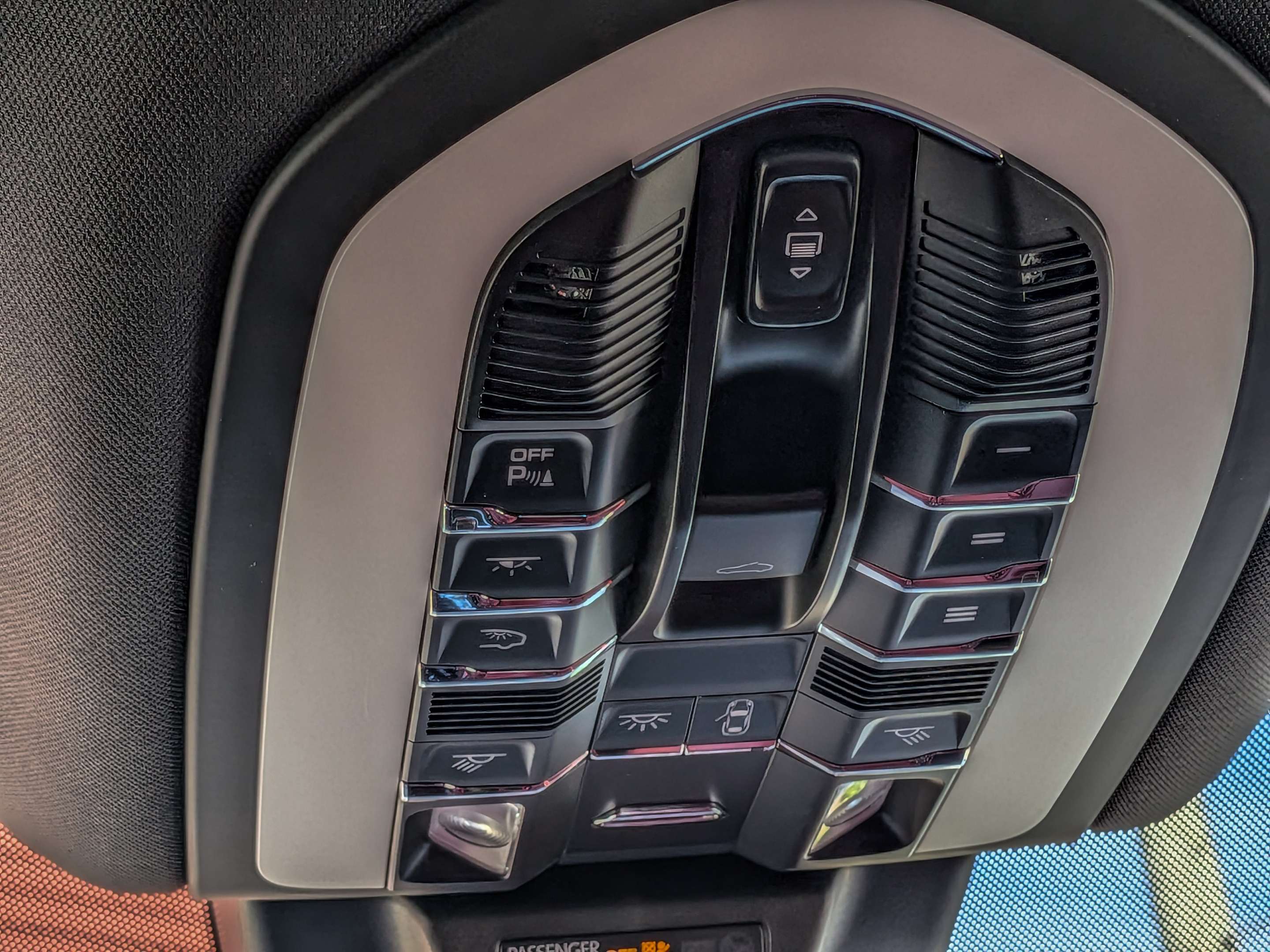 2023 Porsche Macan AWD thumb 19