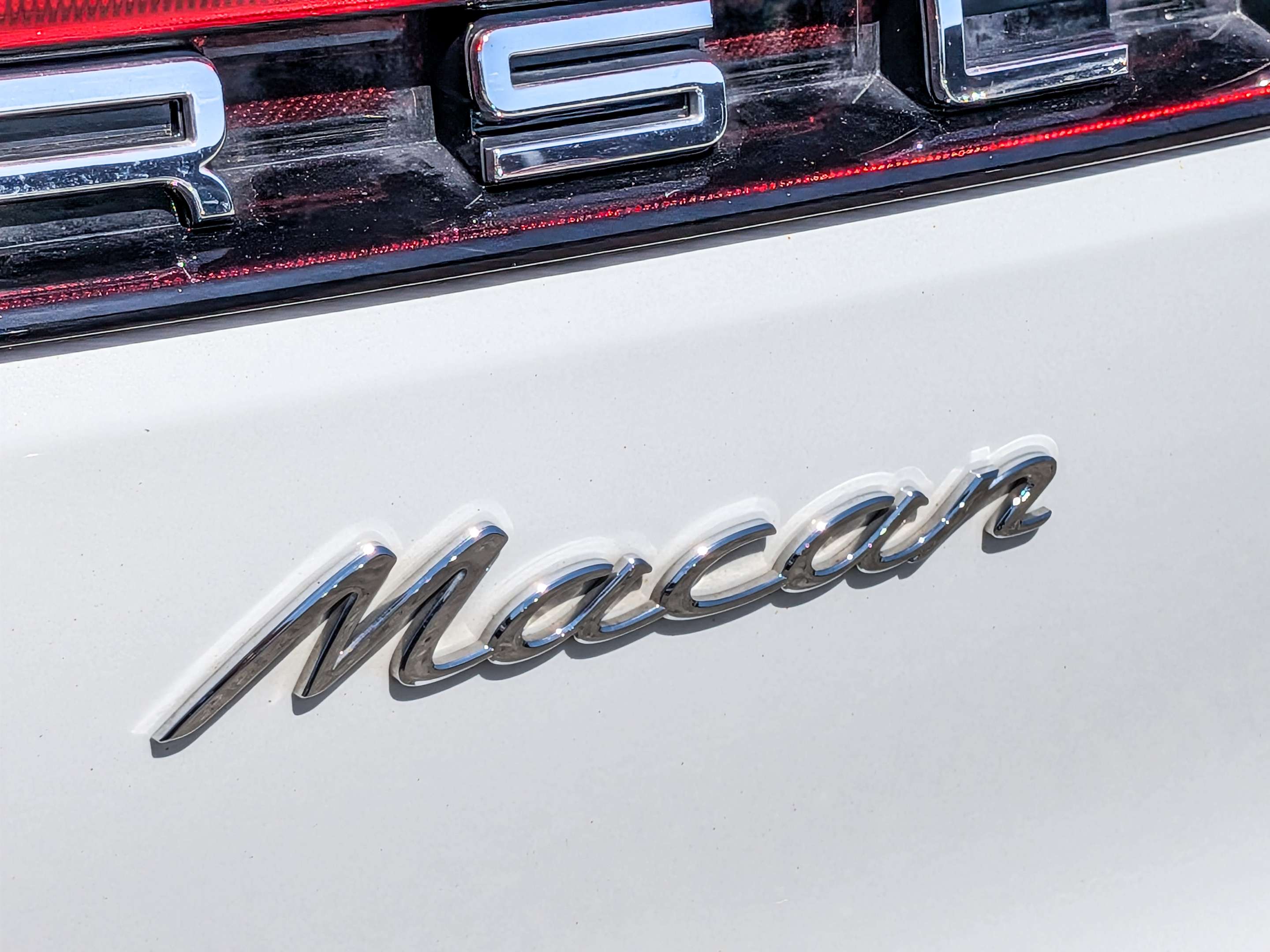 2023 Porsche Macan AWD thumb 35