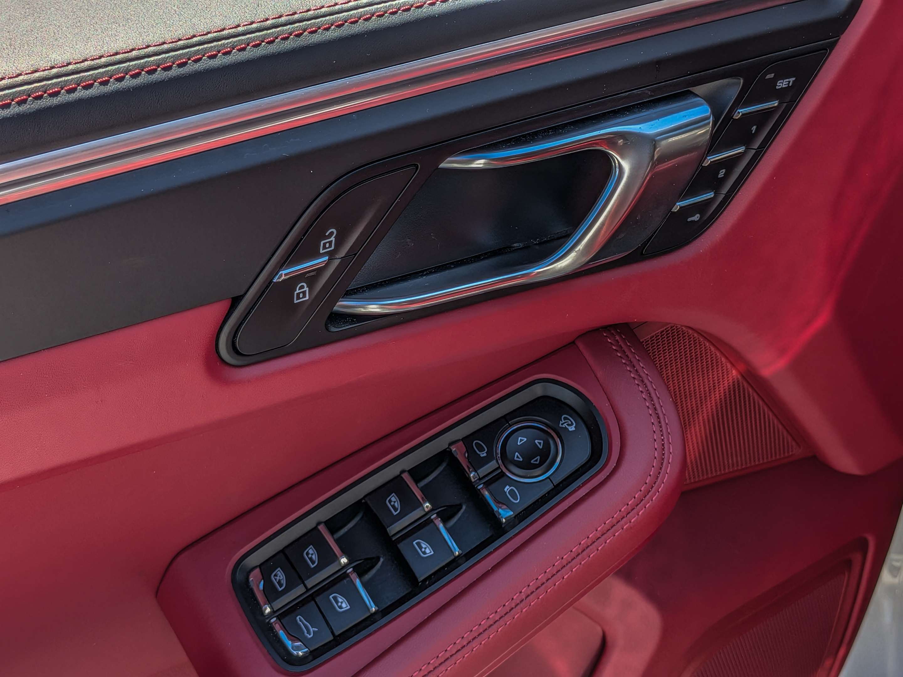 2023 Porsche Macan AWD thumb 11