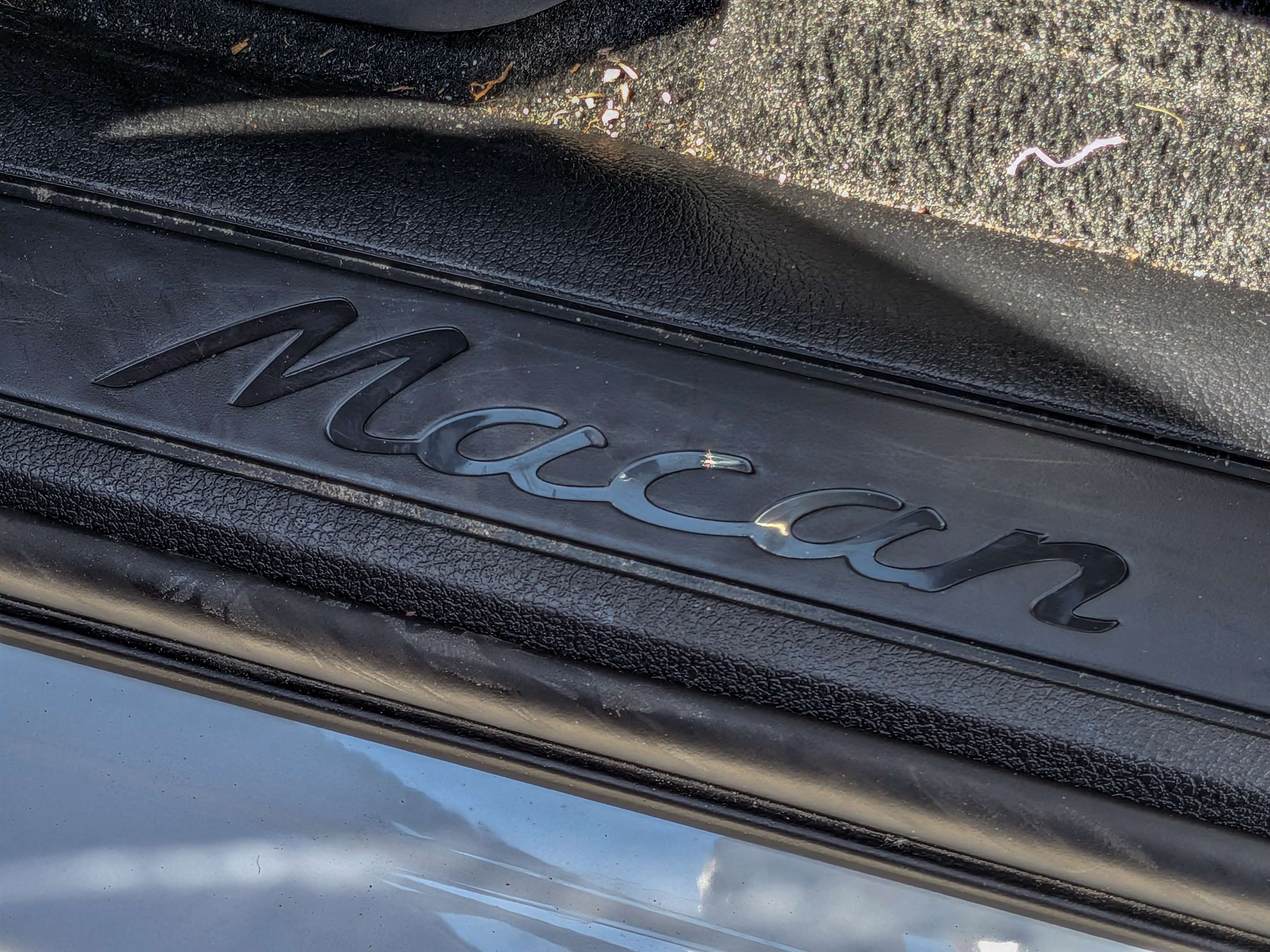 2023 Porsche Macan AWD thumb 21