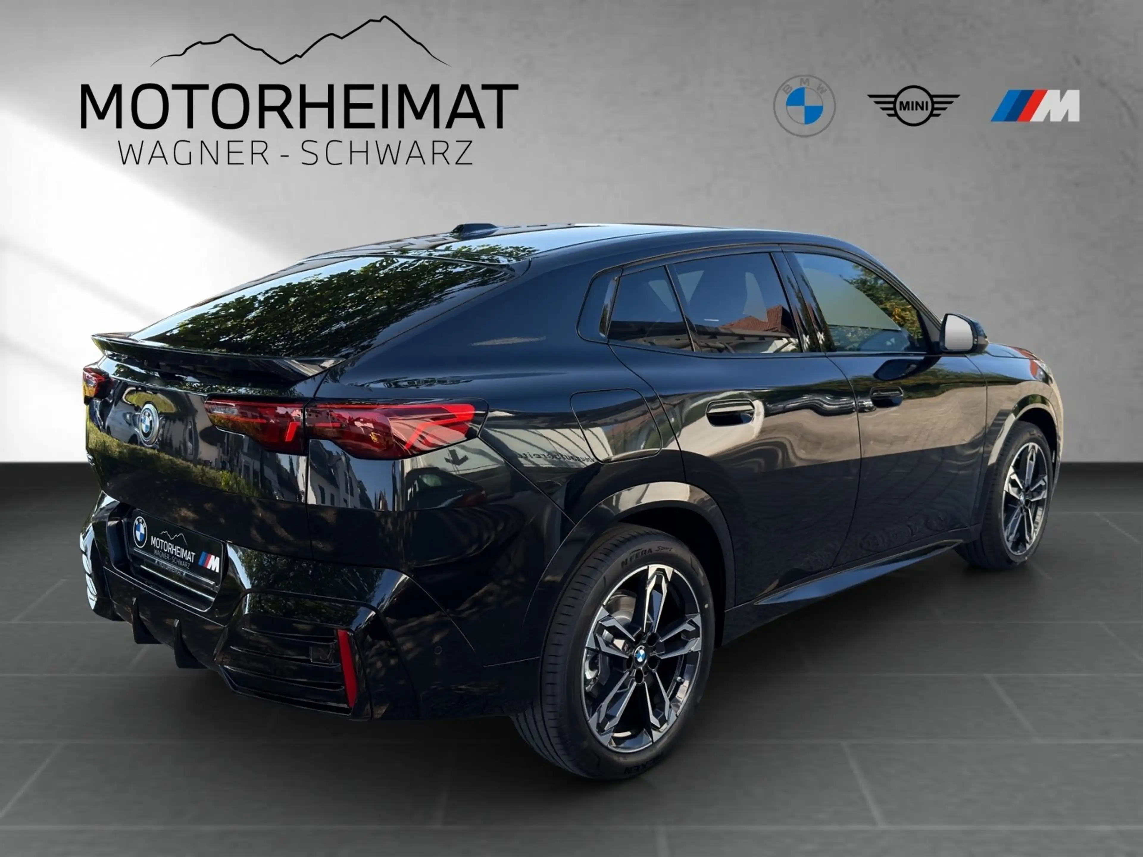 BMW iX2 eDrive20 — photo 7