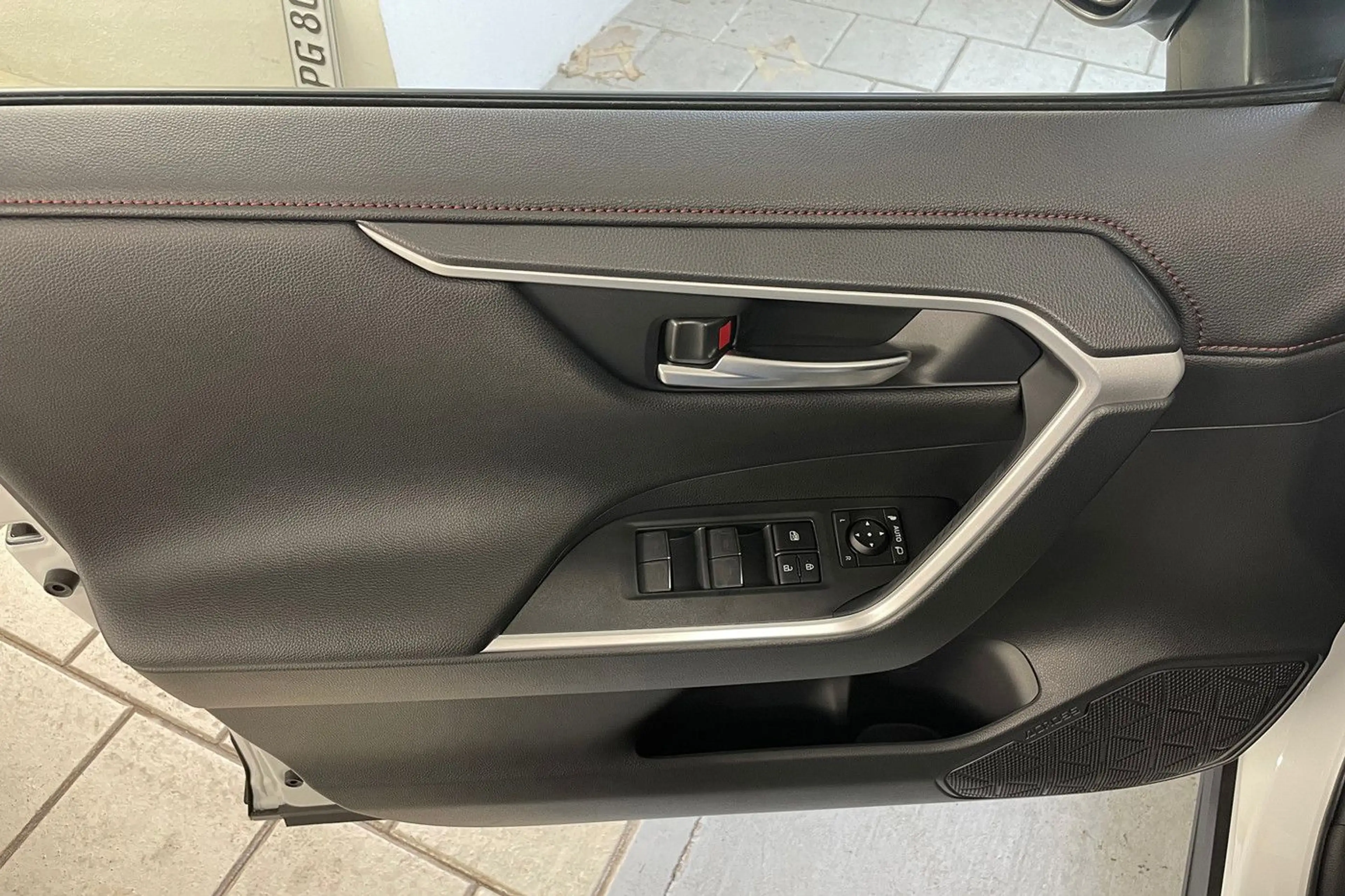 Suzuki Across 2.5 Plug-In Hybrid Comfort+ E-Four DAB*Ka — photo 11