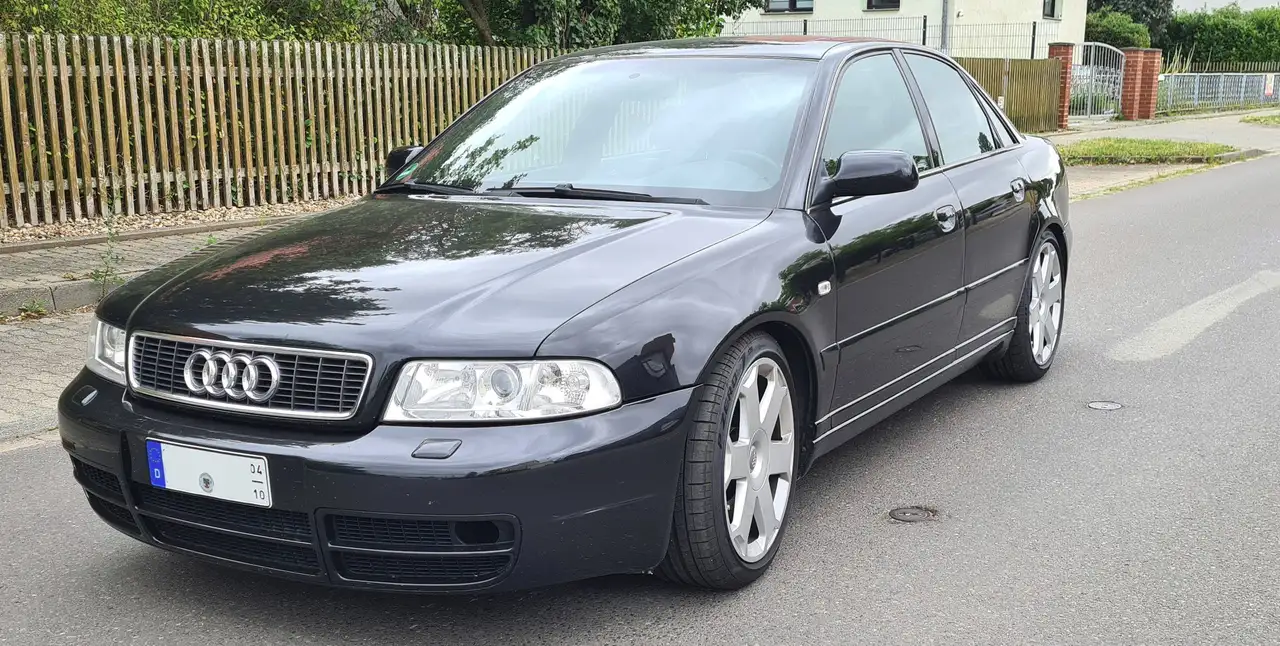 Audi S4 2.7 quattro, foto 1