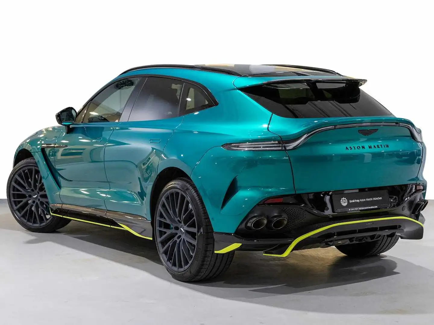 Aston Martin DBX 707 AMR23 Verde - 2