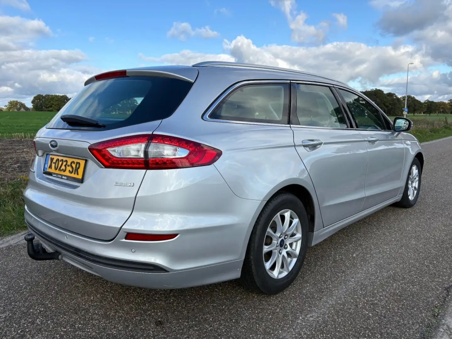 Ford Mondeo 1.5 TREND 160 PK / AIRCO / 1E EIGENAAR / TOPSTAAT Grijs - 2