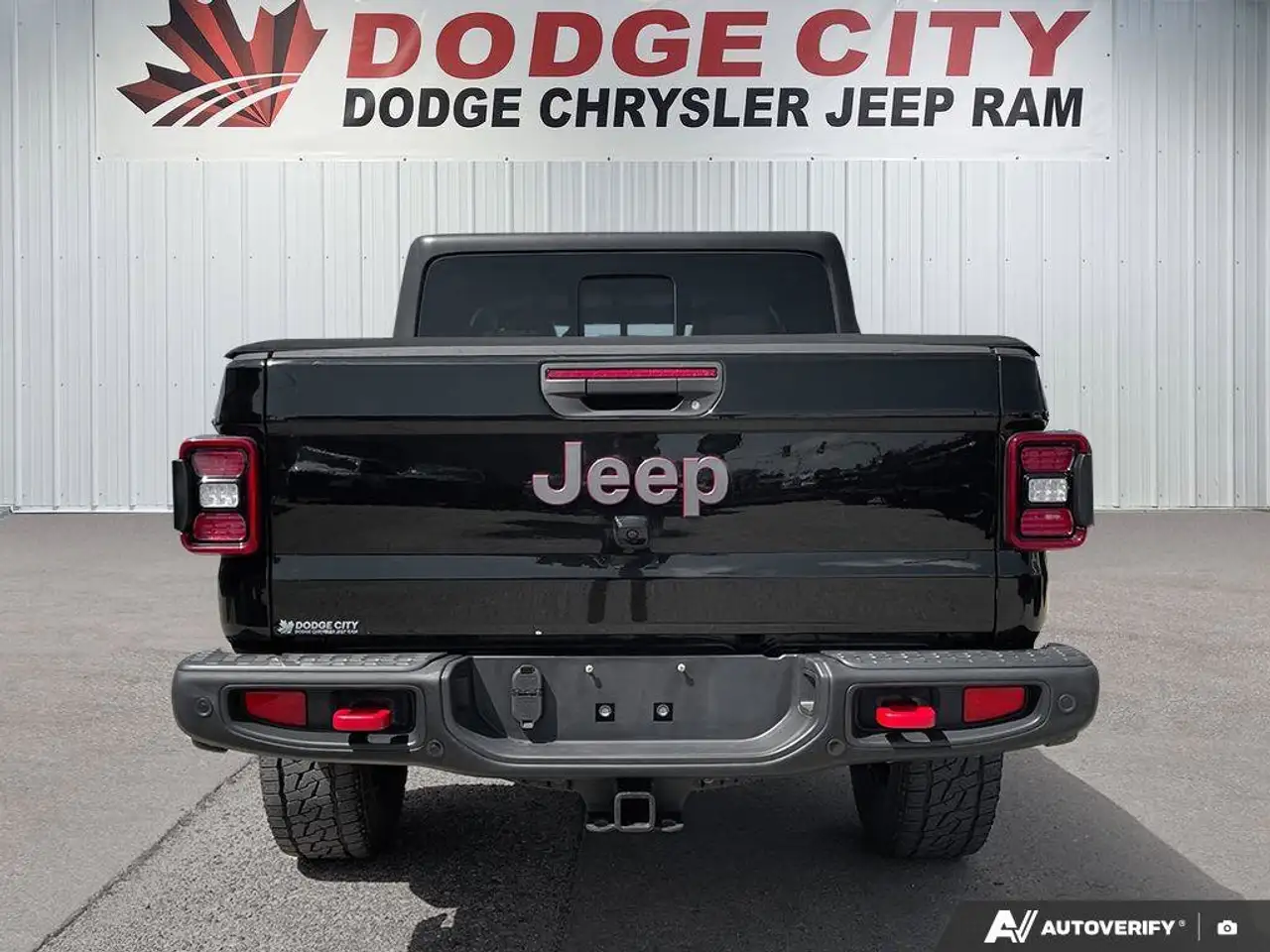 Jeep Gladiator photo Jeep Gladiator