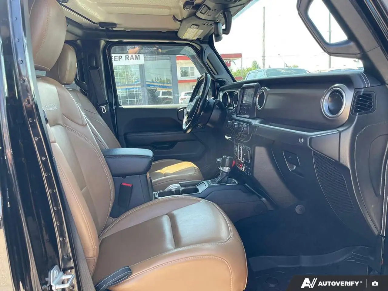 Jeep Gladiator photo Jeep Gladiator