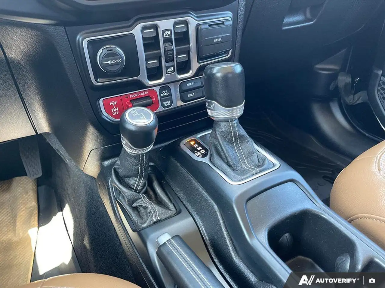 Jeep Gladiator photo Jeep Gladiator