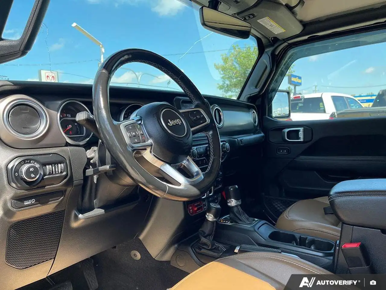 Jeep Gladiator photo Jeep Gladiator