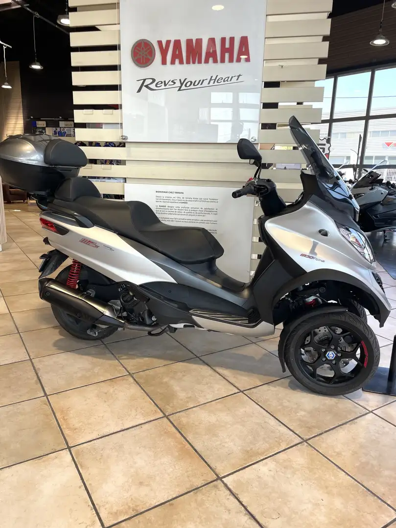 Piaggio MP3 500 Gris - 2