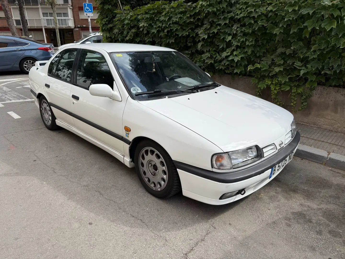 Nissan Primera 2.0 16v E GT A.A. ABS Biały - 2