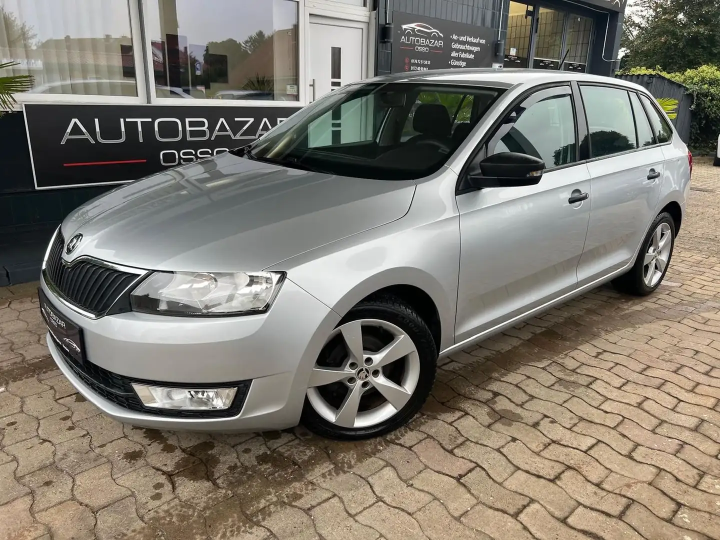 Skoda Rapid/Spaceback Cool Edition 1.4 * AHK * Silber - 1