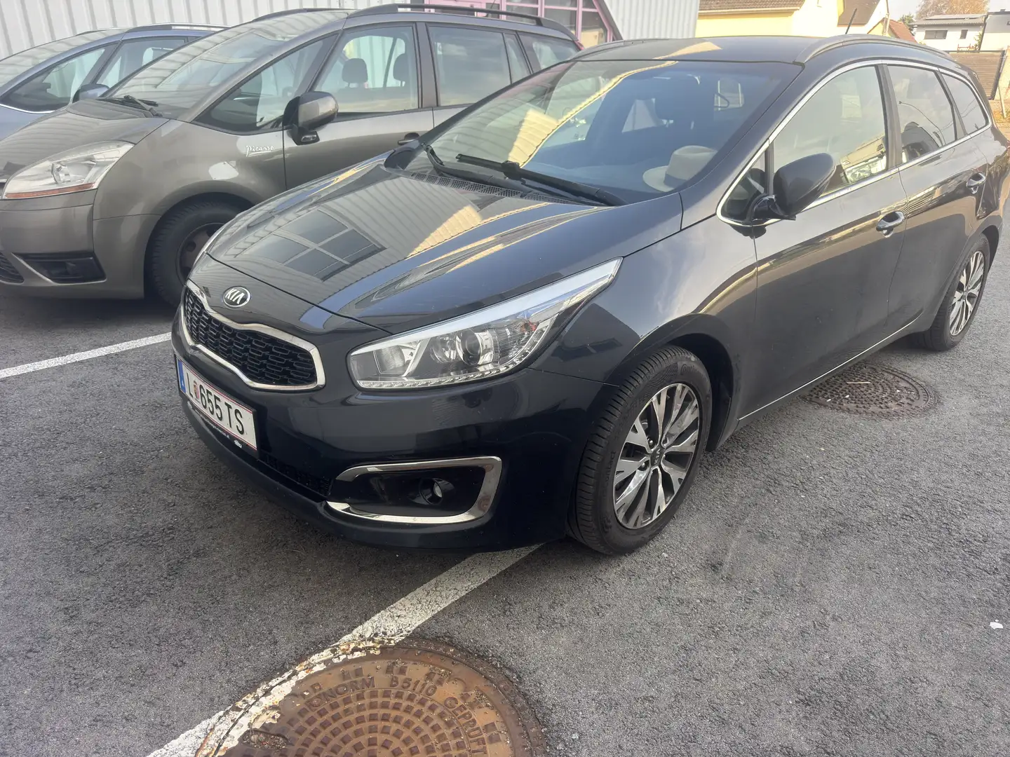 Kia Ceed / cee'd 1,6 CRDi ISG Gold DCT - 1