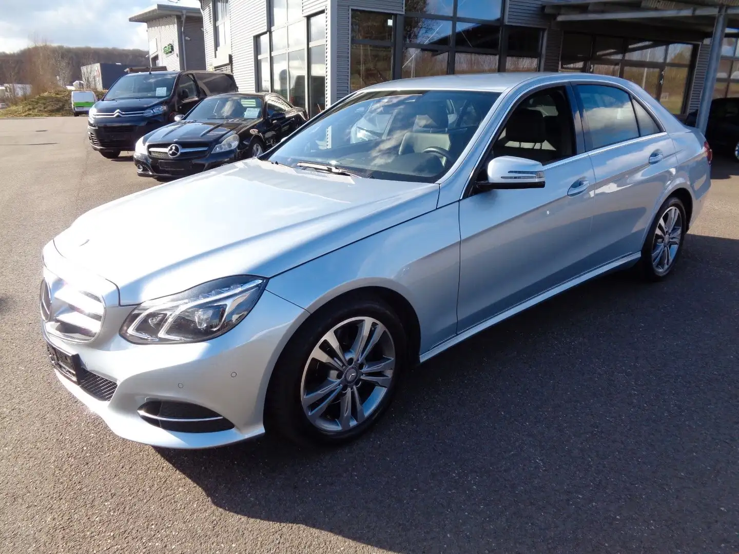 Mercedes-Benz E 300 Avantgarde BlueTec,81Tkm Silber - 1