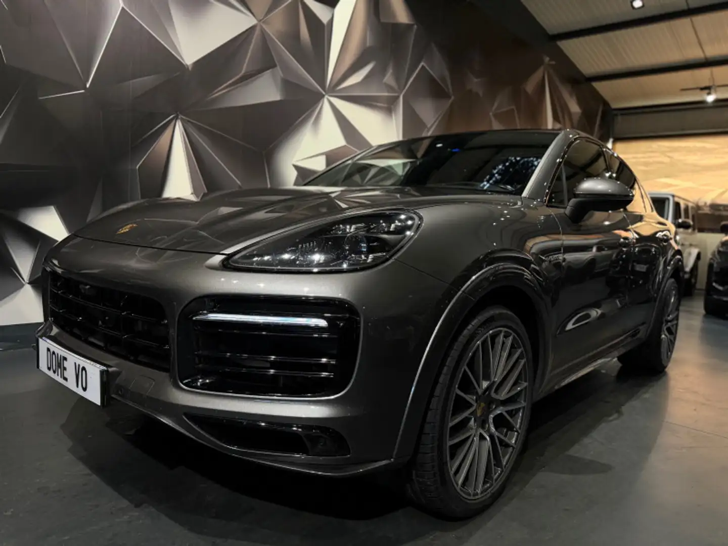 Porsche Cayenne (9YB) 3.0 V6 462CH E-HYBRID Gris - 2