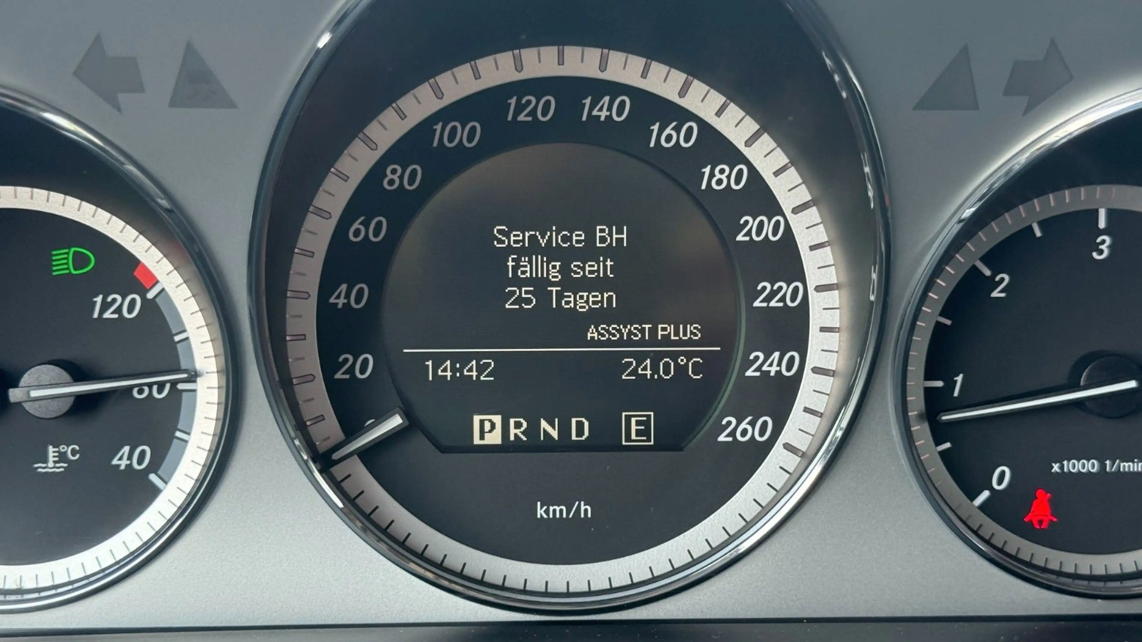 Mercedes-Benz GLK 220 CDI BE 4Matic Aut. LEDER+PANO+NAVI+AHK — photo 25