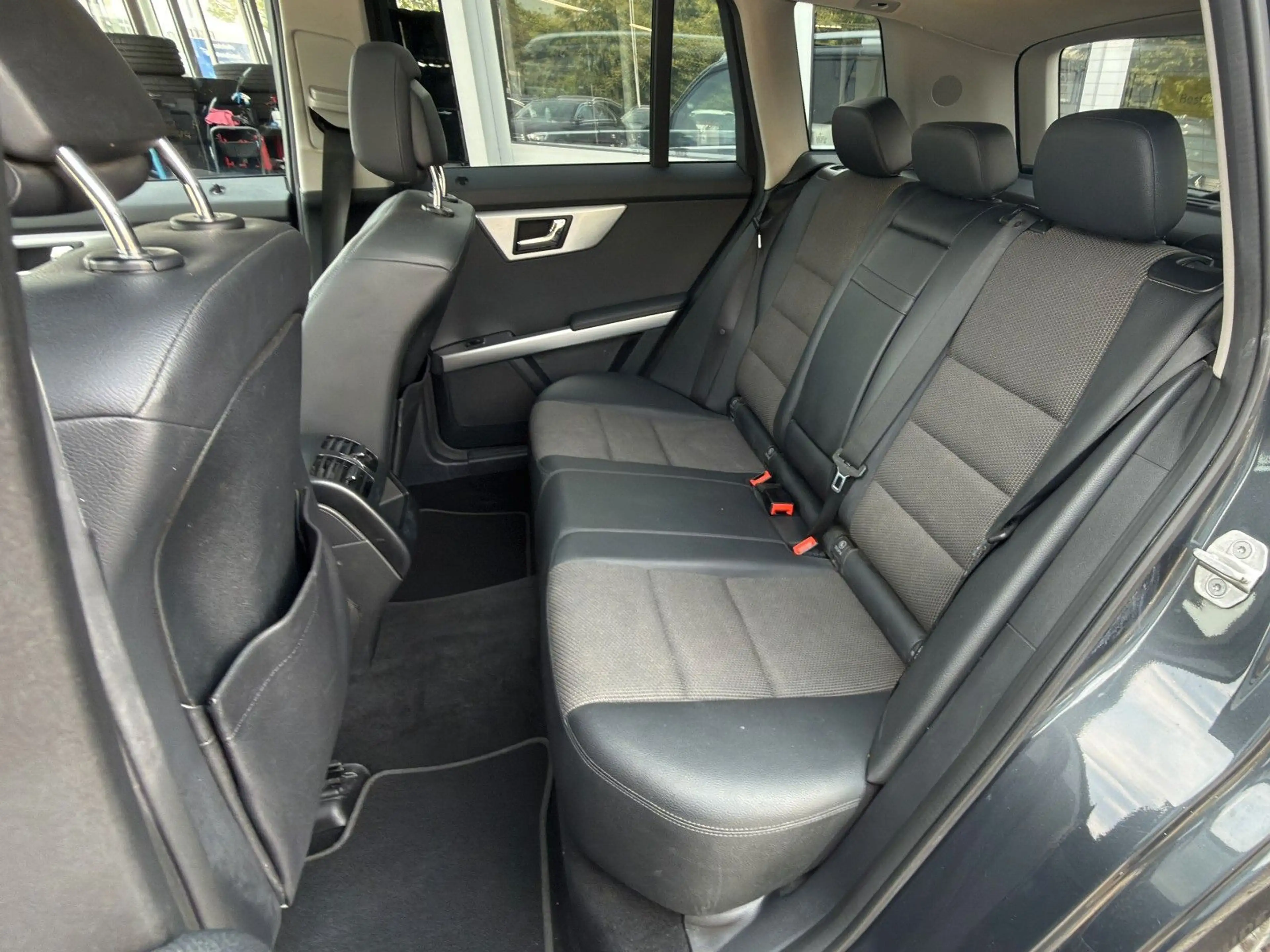 Mercedes-Benz GLK 220 CDI BE 4Matic Aut. LEDER+PANO+NAVI+AHK — photo 17