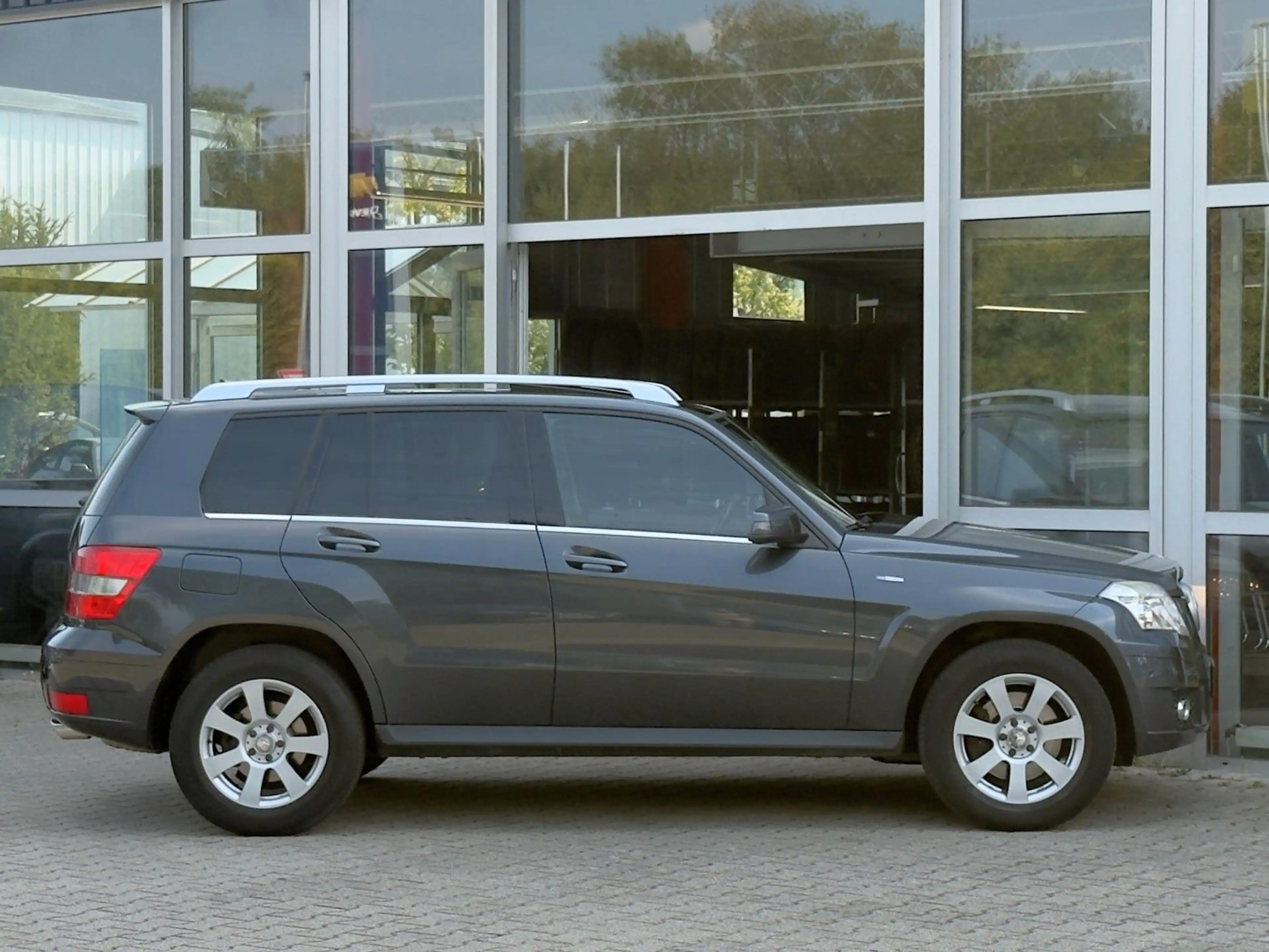 Mercedes-Benz GLK 220 CDI BE 4Matic Aut. LEDER+PANO+NAVI+AHK — photo 8