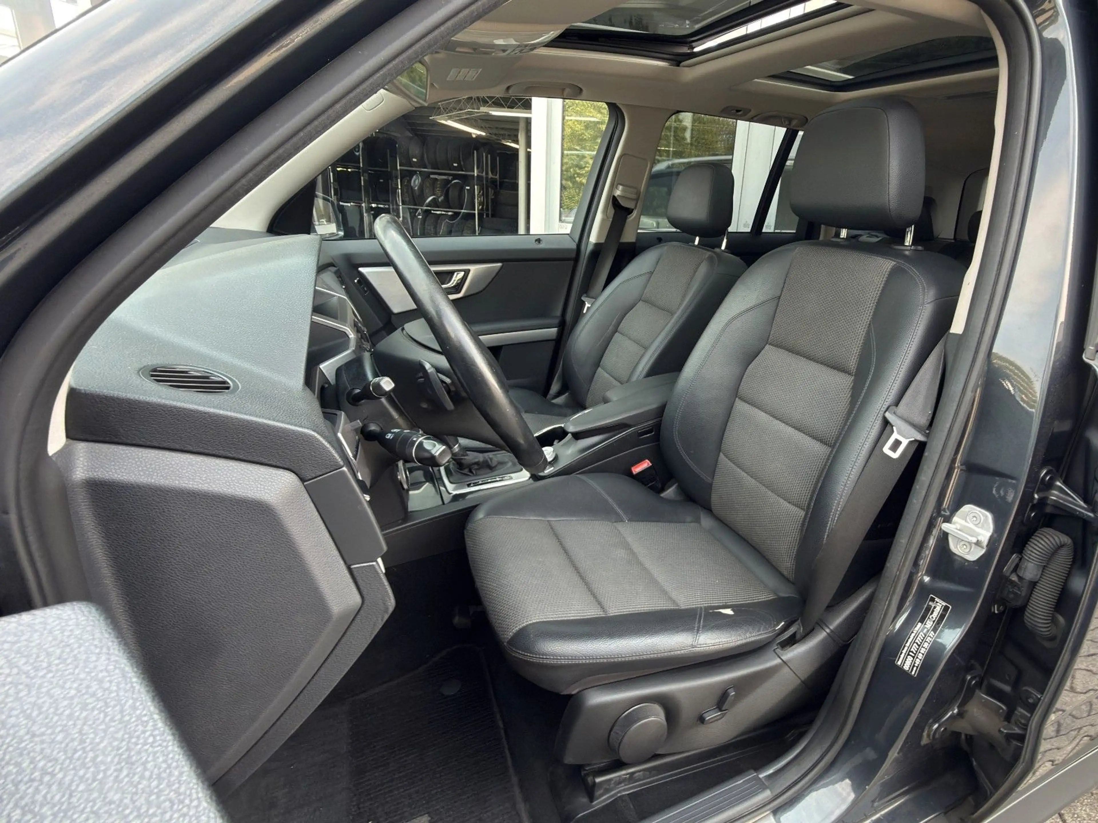Mercedes-Benz GLK 220 CDI BE 4Matic Aut. LEDER+PANO+NAVI+AHK — photo 15