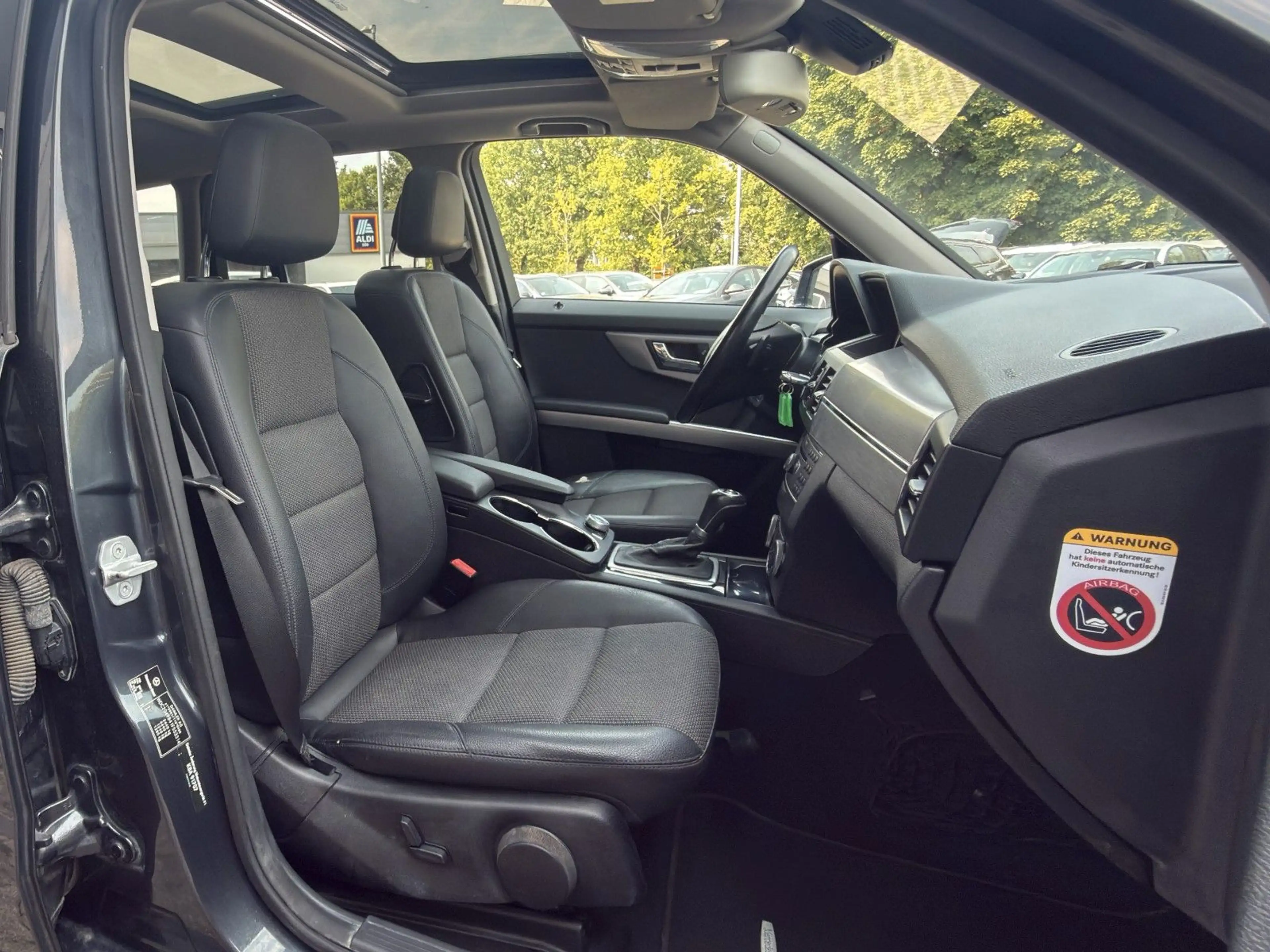 Mercedes-Benz GLK 220 CDI BE 4Matic Aut. LEDER+PANO+NAVI+AHK — photo 21