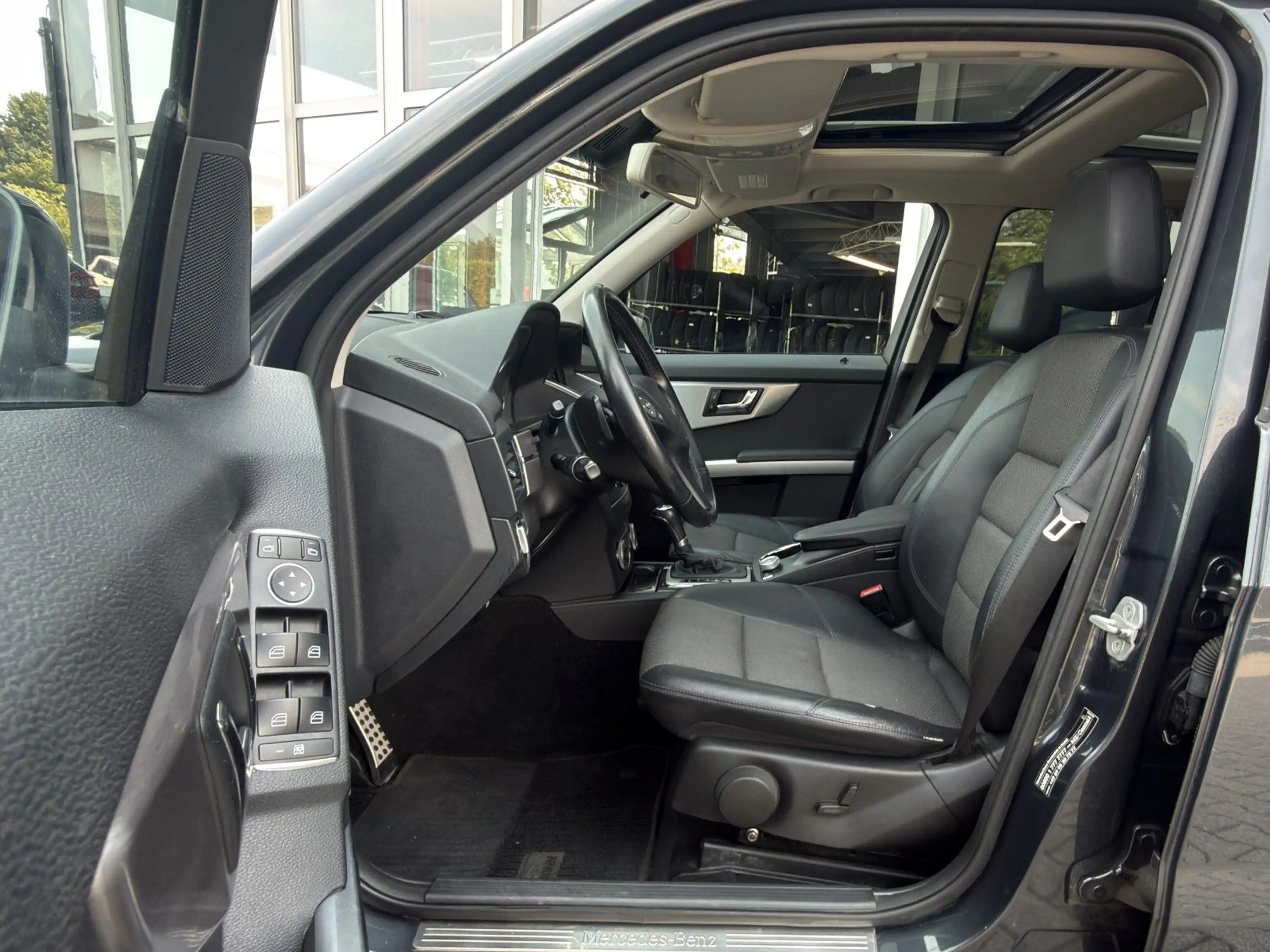 Mercedes-Benz GLK 220 CDI BE 4Matic Aut. LEDER+PANO+NAVI+AHK — photo 14