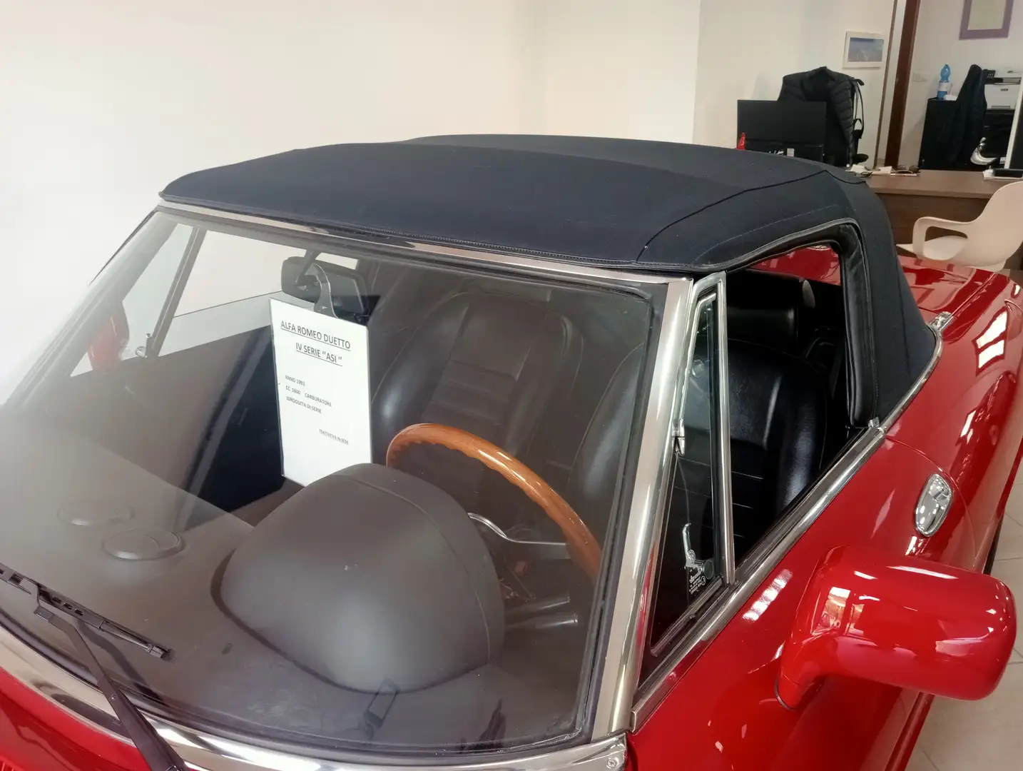 Alfa Romeo Spider Duetto 1.6 my90 Червоний - 2