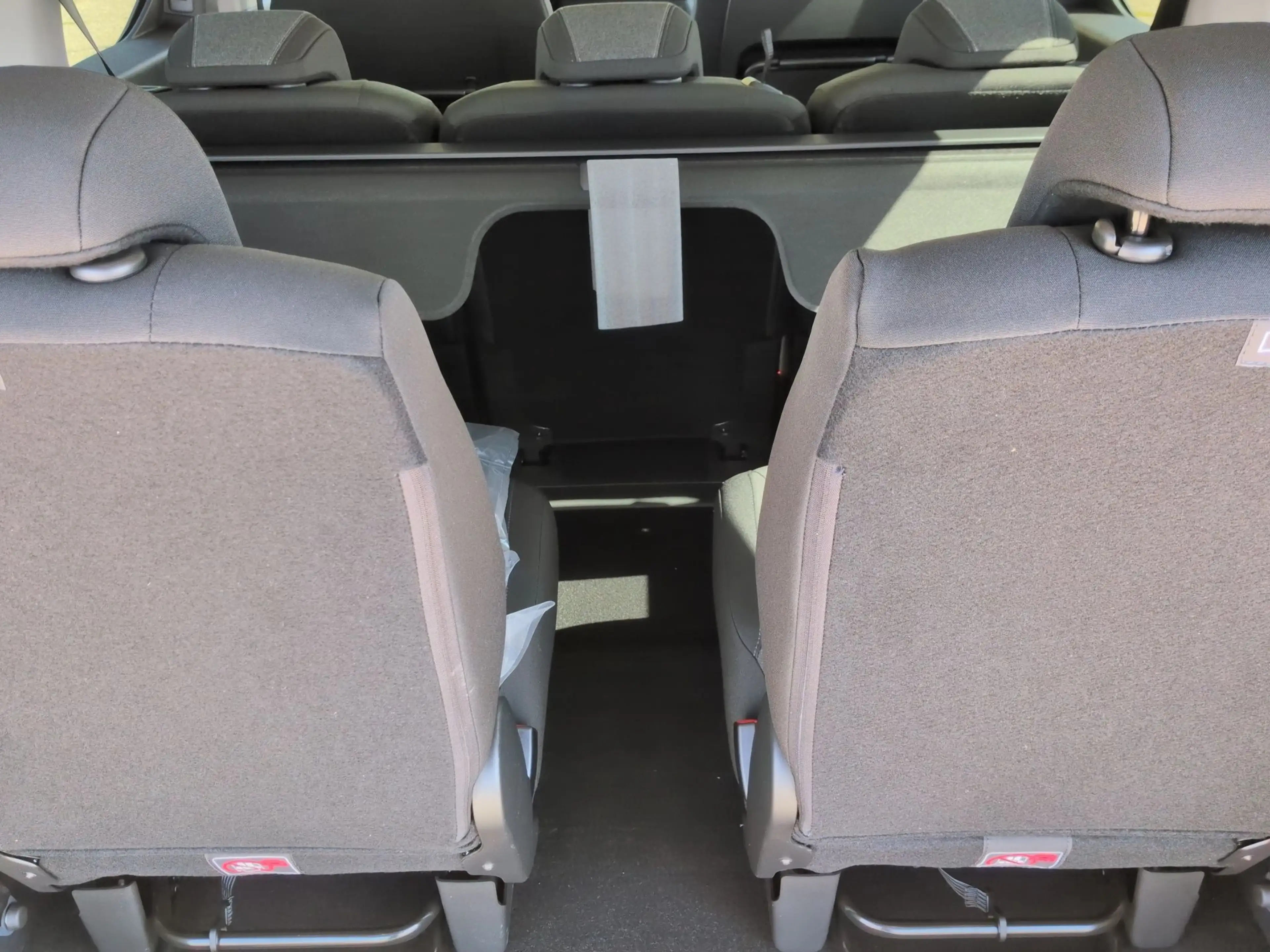 Opel Combo Life Combo 1.5 D Edition XL+Navi+Rückfahrkamera — photo 15