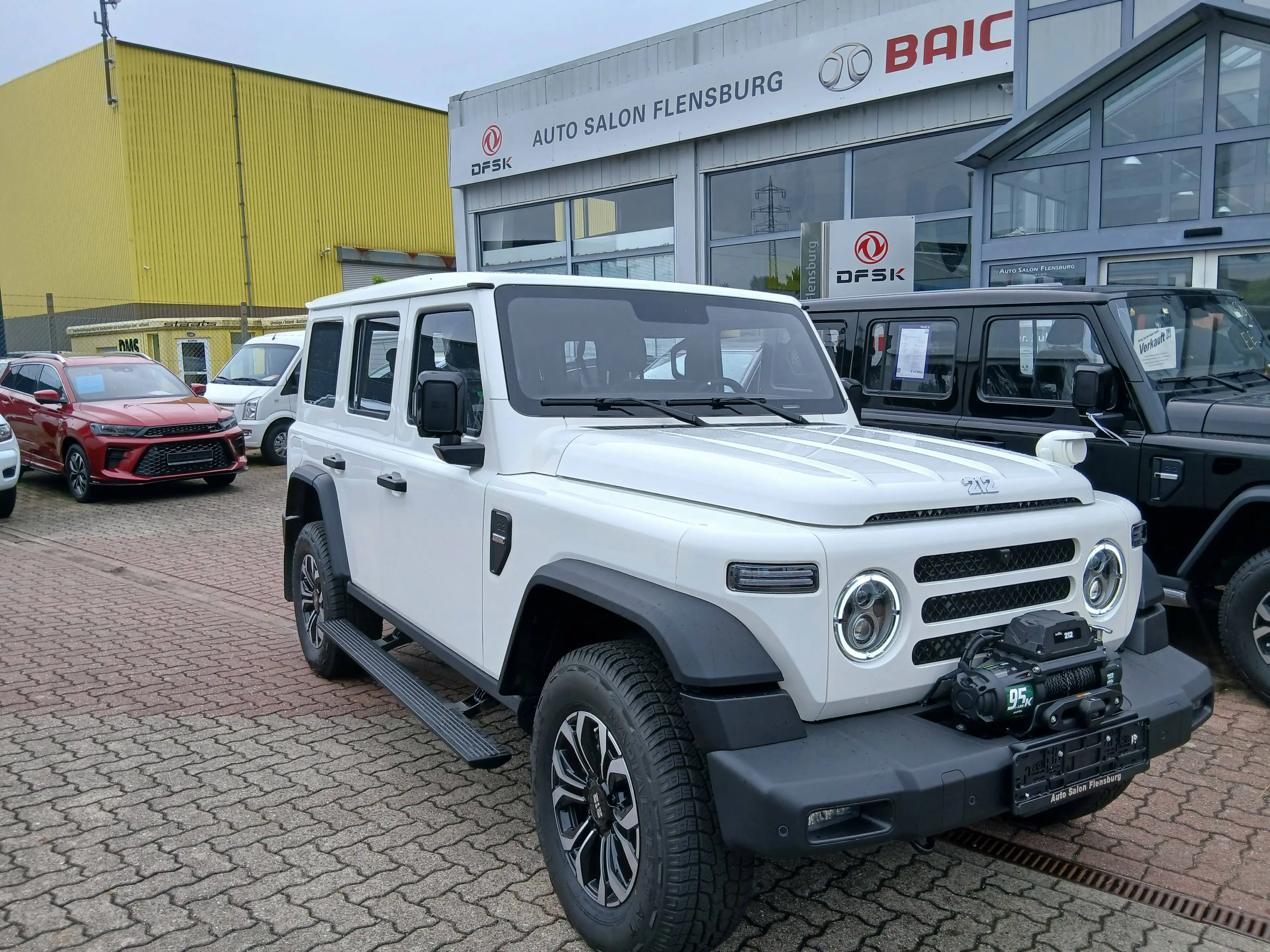 BAW 212 BAW 212* SOFORT VERFÜGBAR! Allrad*Leder*Kamera uvm.