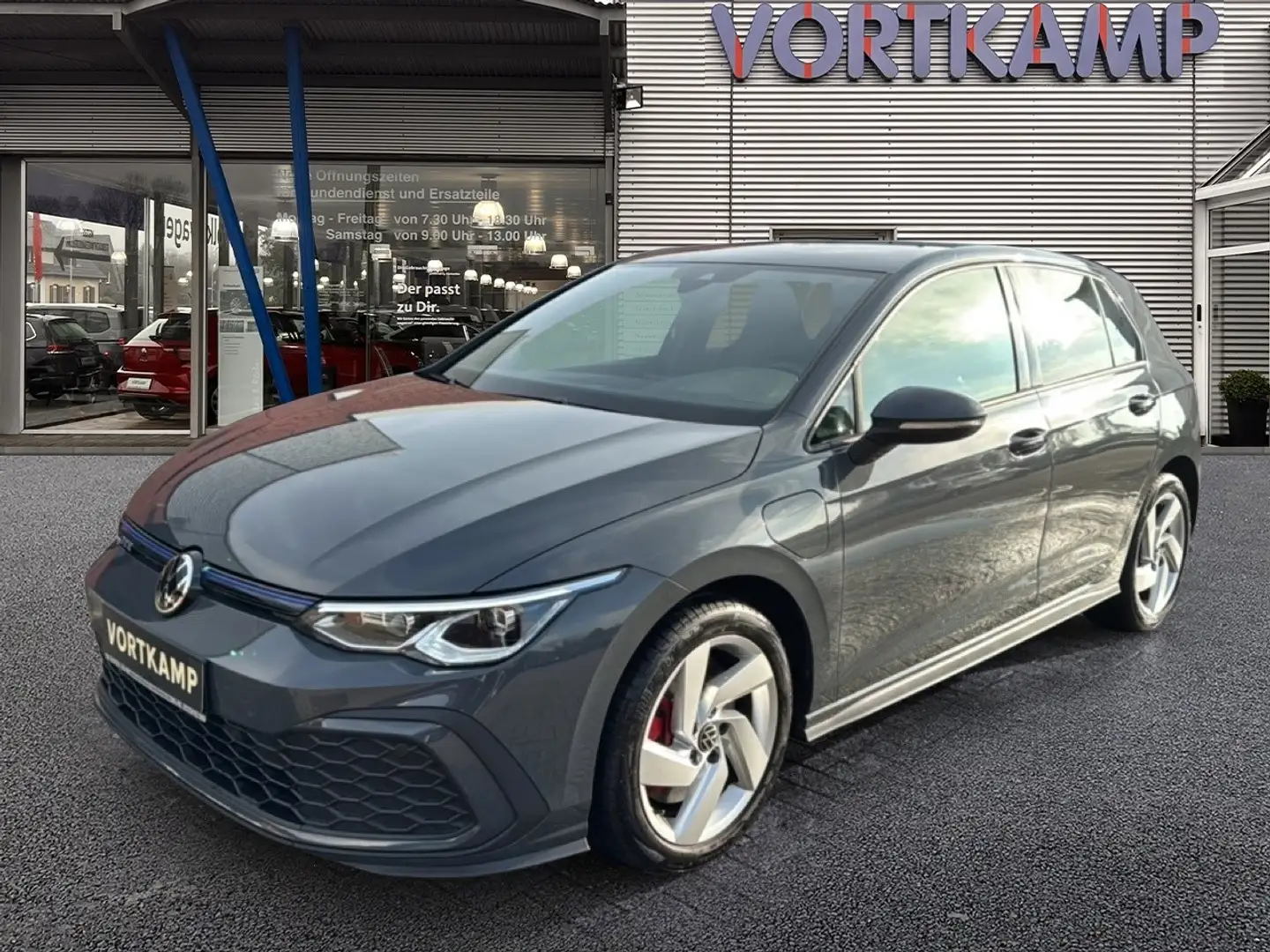 Volkswagen Golf VIII Lim. GTE eHybrid Grau - 2