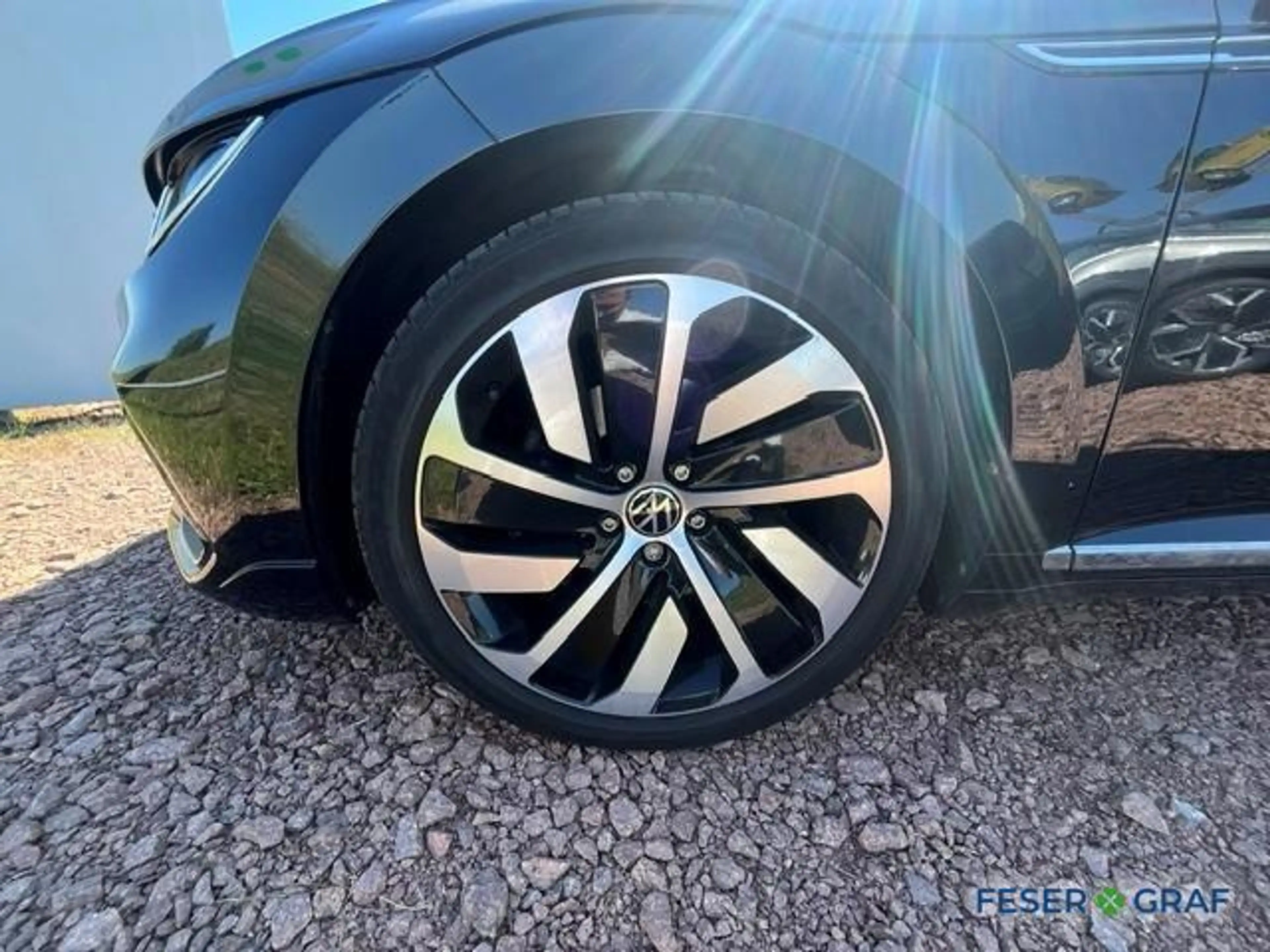 Volkswagen Arteon Shootingbrake 2.0 TDI R-Line DSG/LED/ACC/Navi/Easy — photo 3