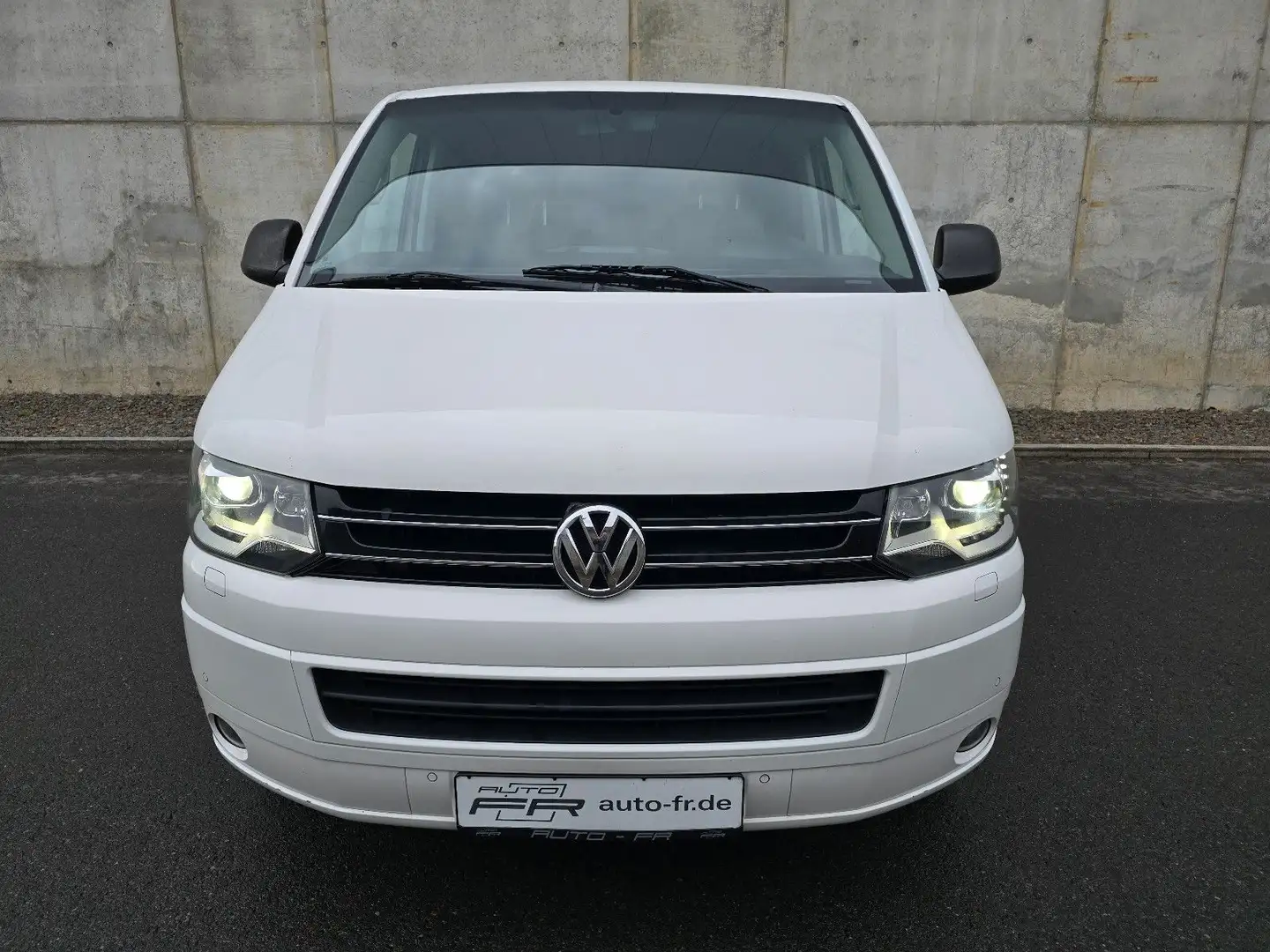 Volkswagen T5 Transporter T5 Multivan 2.0 TDI 102PS Startline Weiß - 2