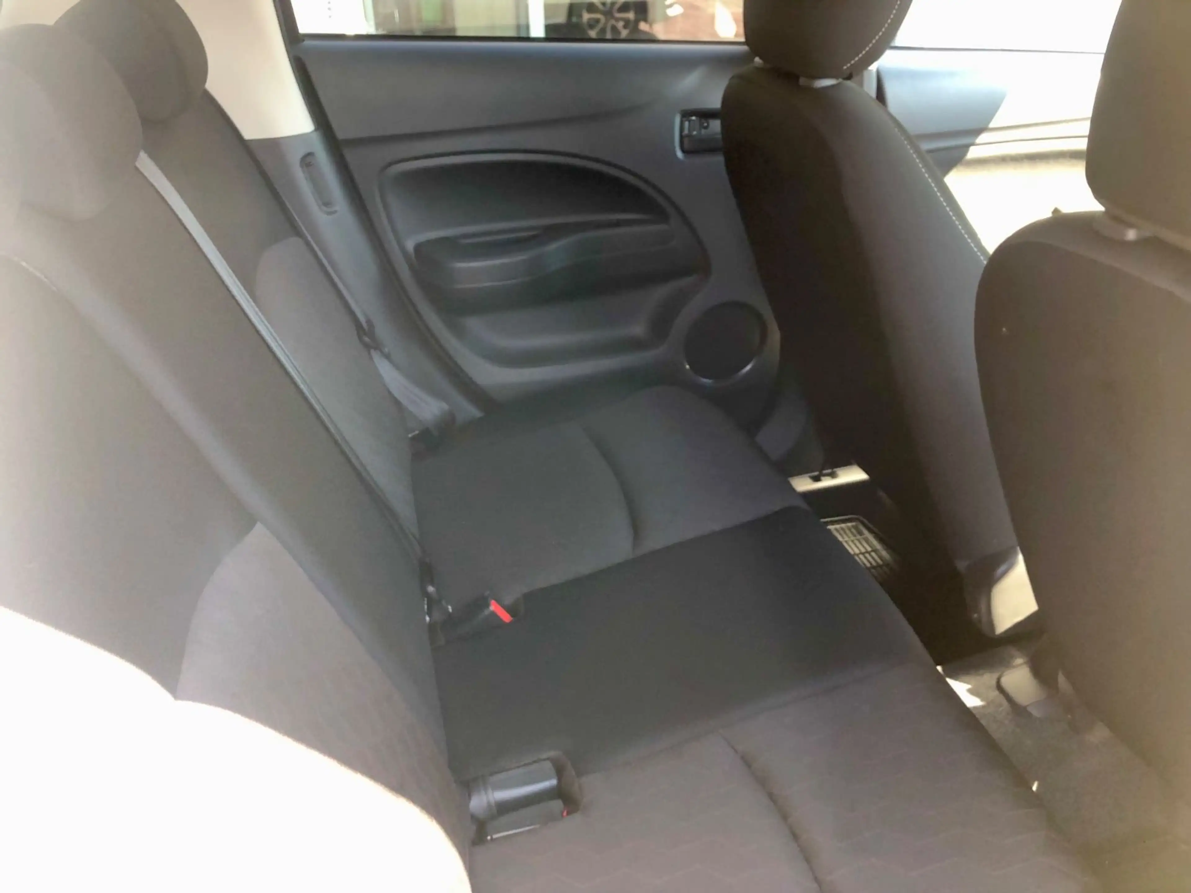 Mitsubishi Space Star Select+/Sitzhz/DAB/Tempomat/Kamera — photo 9