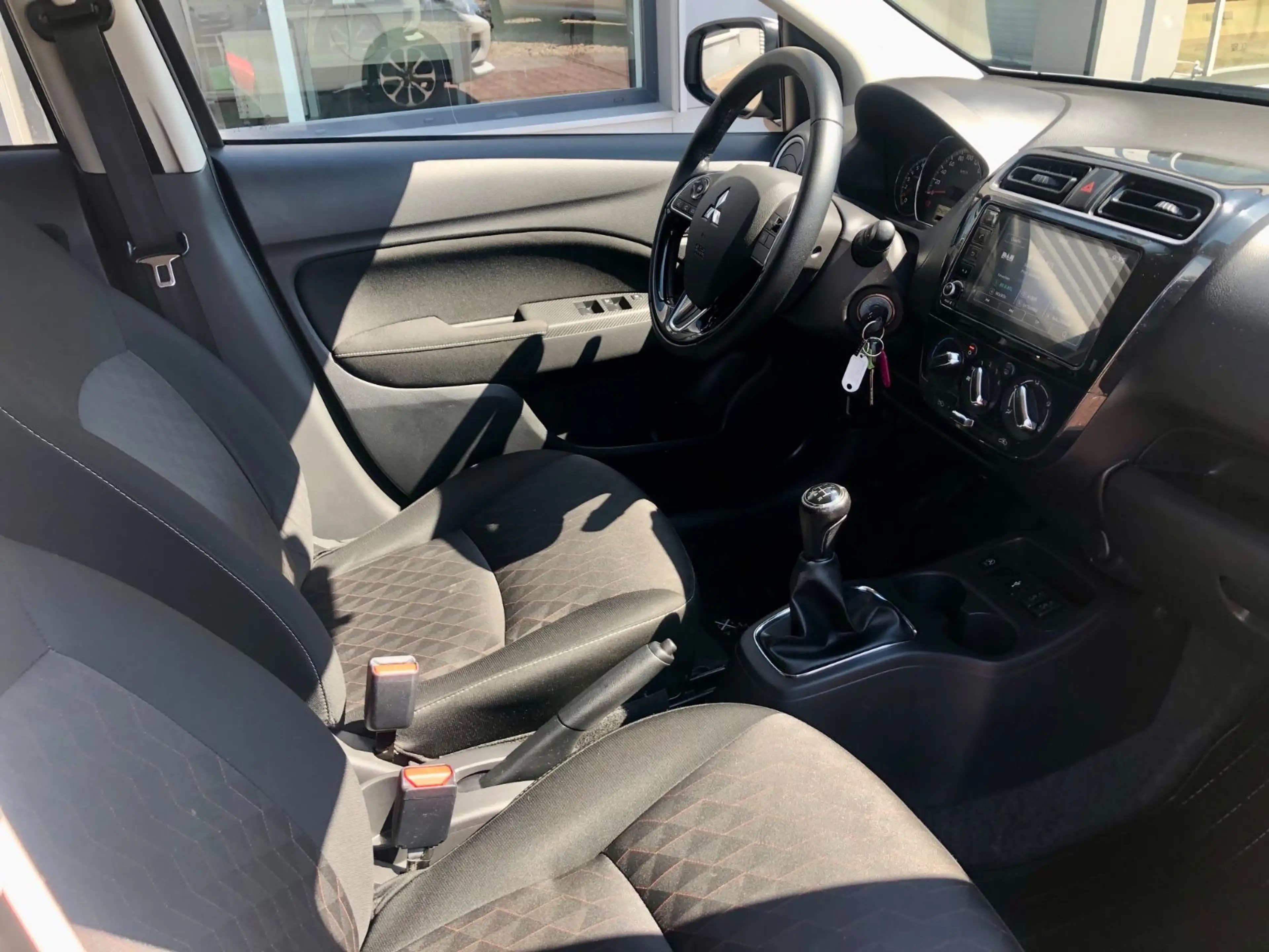 Mitsubishi Space Star Select+/Sitzhz/DAB/Tempomat/Kamera — photo 11