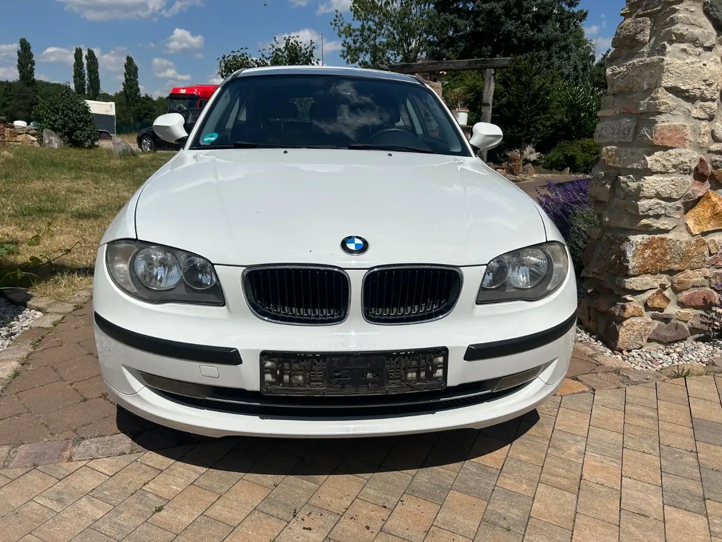 BMW 116 i Klima Alufelgen sehr gepflegt TÜV 08/26 Bianco - 2
