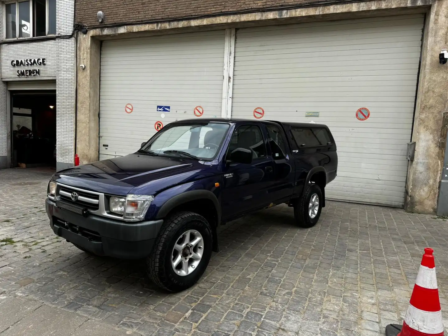 Toyota Hilux 2.4d Airco extra cabine climatisé sr5 Mavi - 1