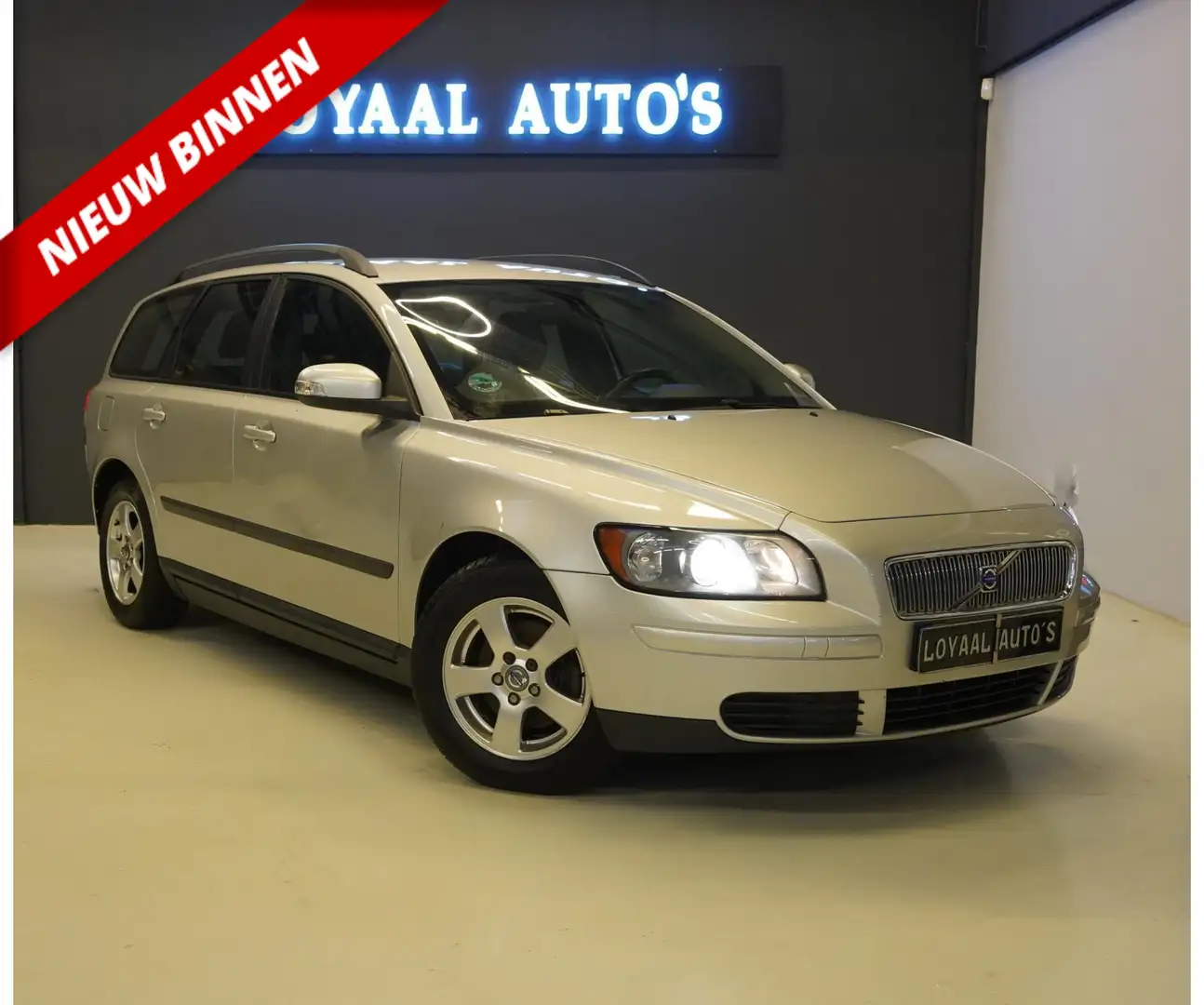 Volvo V50 1.8 | AIRCO | TREKHAAK | ELEK.RAMEN | STOELVERW | Grijs - 1