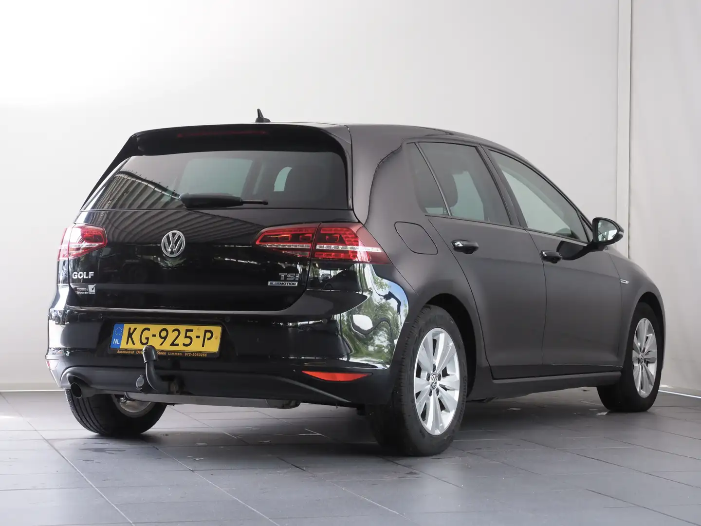 Volkswagen Golf 1.0 TSI Connected Series Zwart - 2