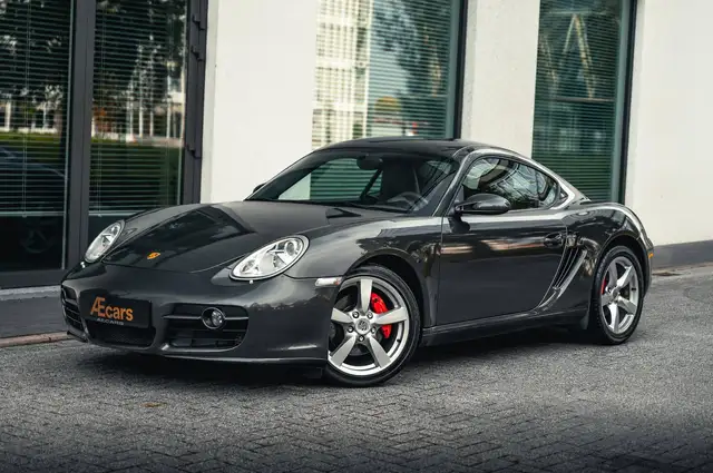 Porsche Cayman view 2