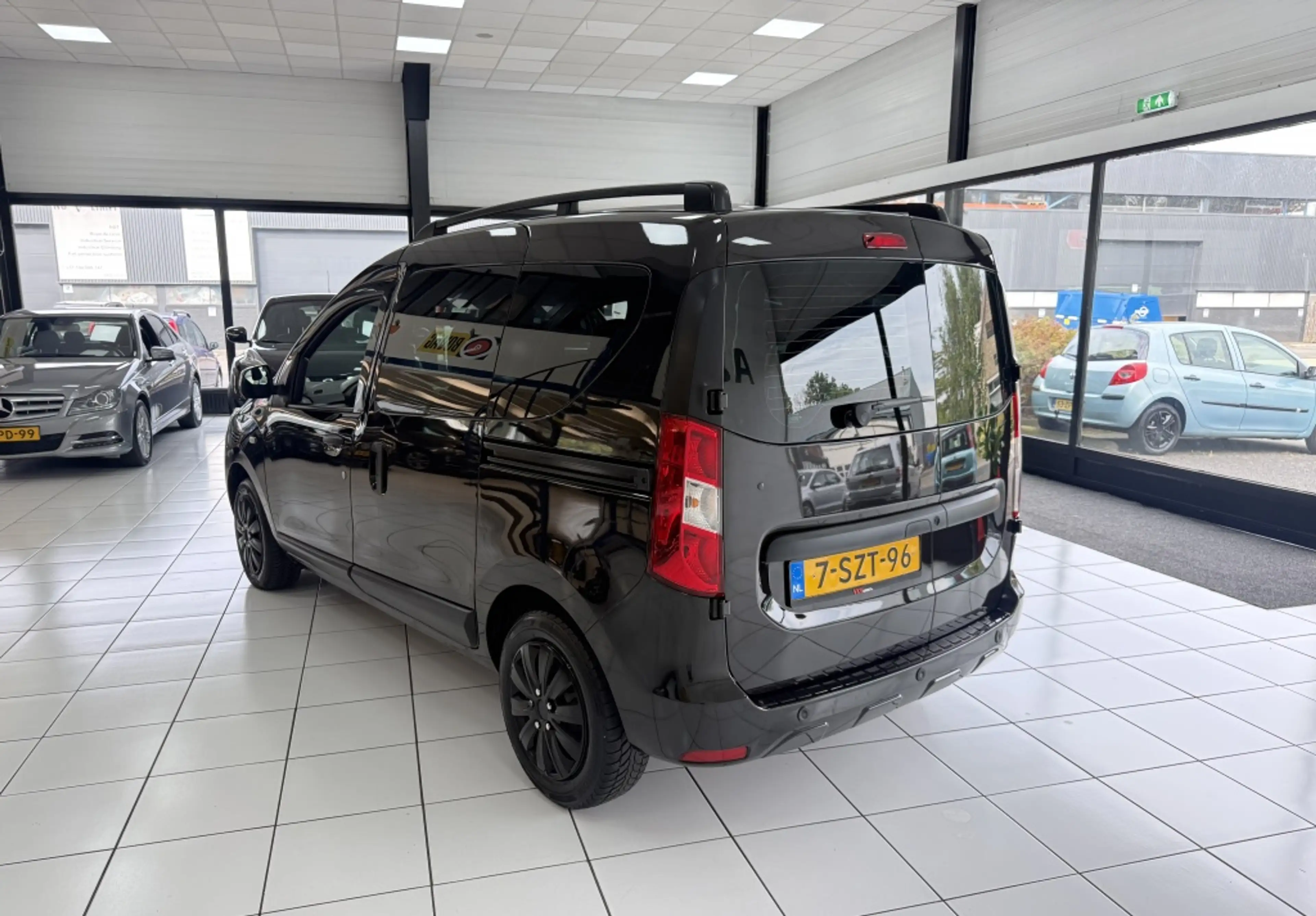 Dacia Dokker 1.2 TCe Lauréate Airco — photo 13
