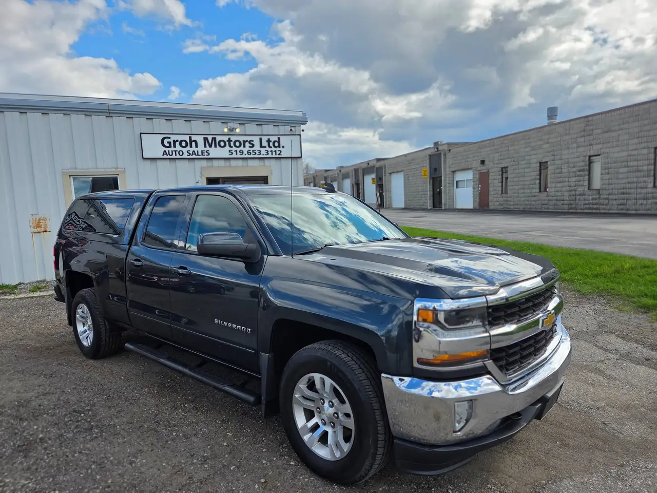 Chevrolet Silverado 1500 снимка Chevrolet Silverado 1500